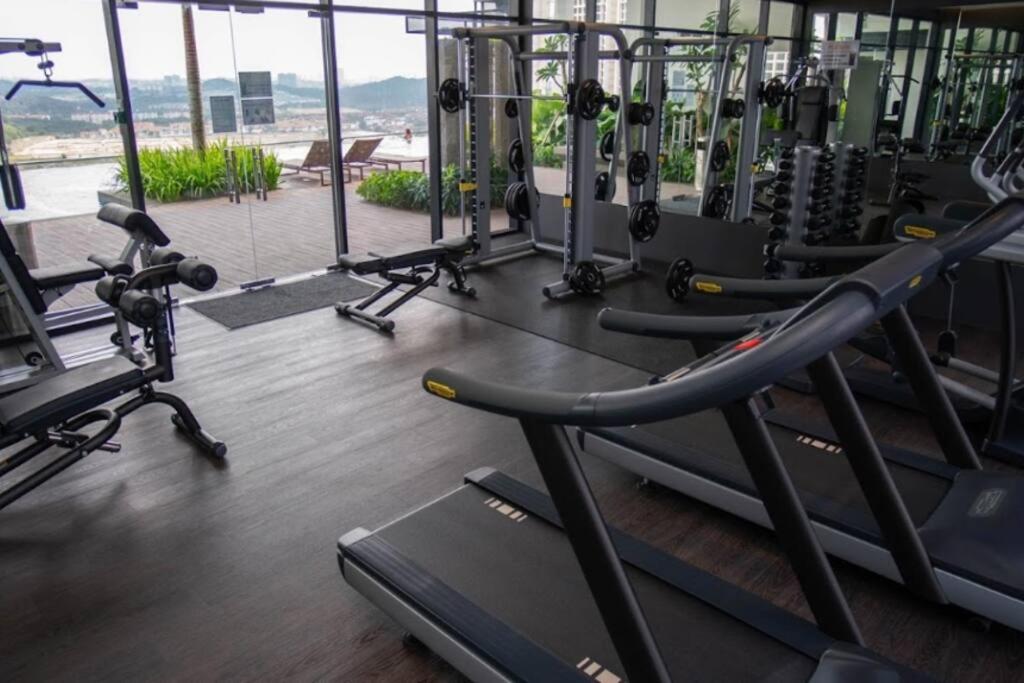 Pavilion Bukit jalil Walking Distance 2 Bedroom 2-4Pax