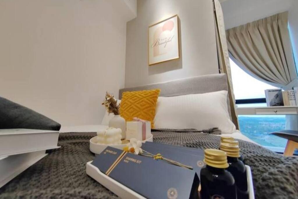 Pavilion Bukit jalil Walking Distance 2 Bedroom 2-4Pax