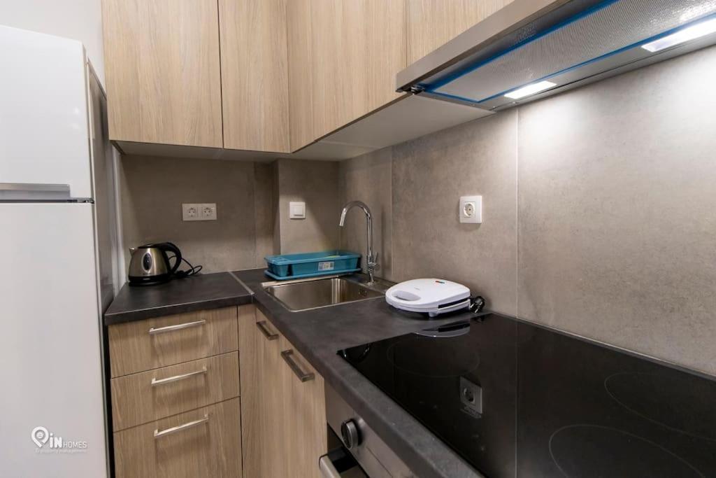 Apollon - Premium Studio Near Metro-Athens photo 5