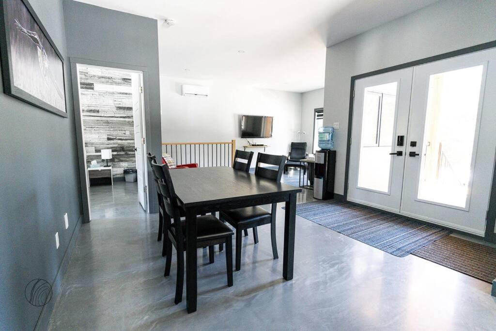 Chalet l'As de Coeur- SPA & Sauna au bord Rivière