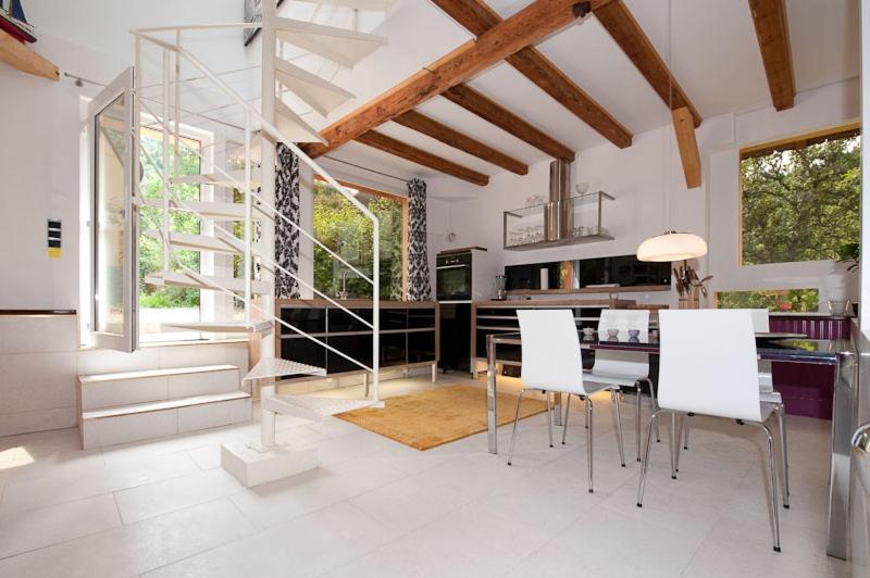 Chalet Stahl - Ferienhaus mit Pool