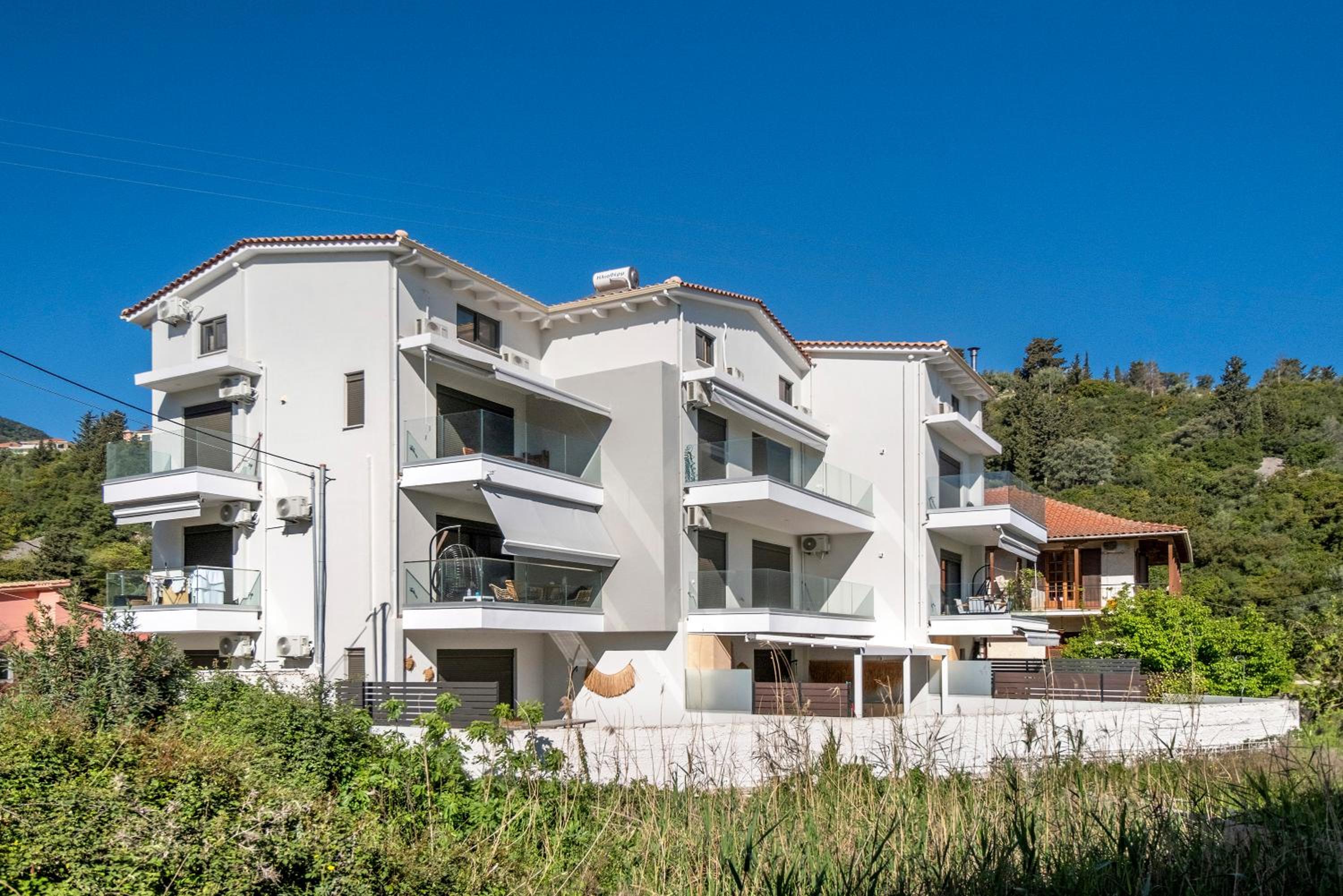 Mella Roa - Emer photo 2