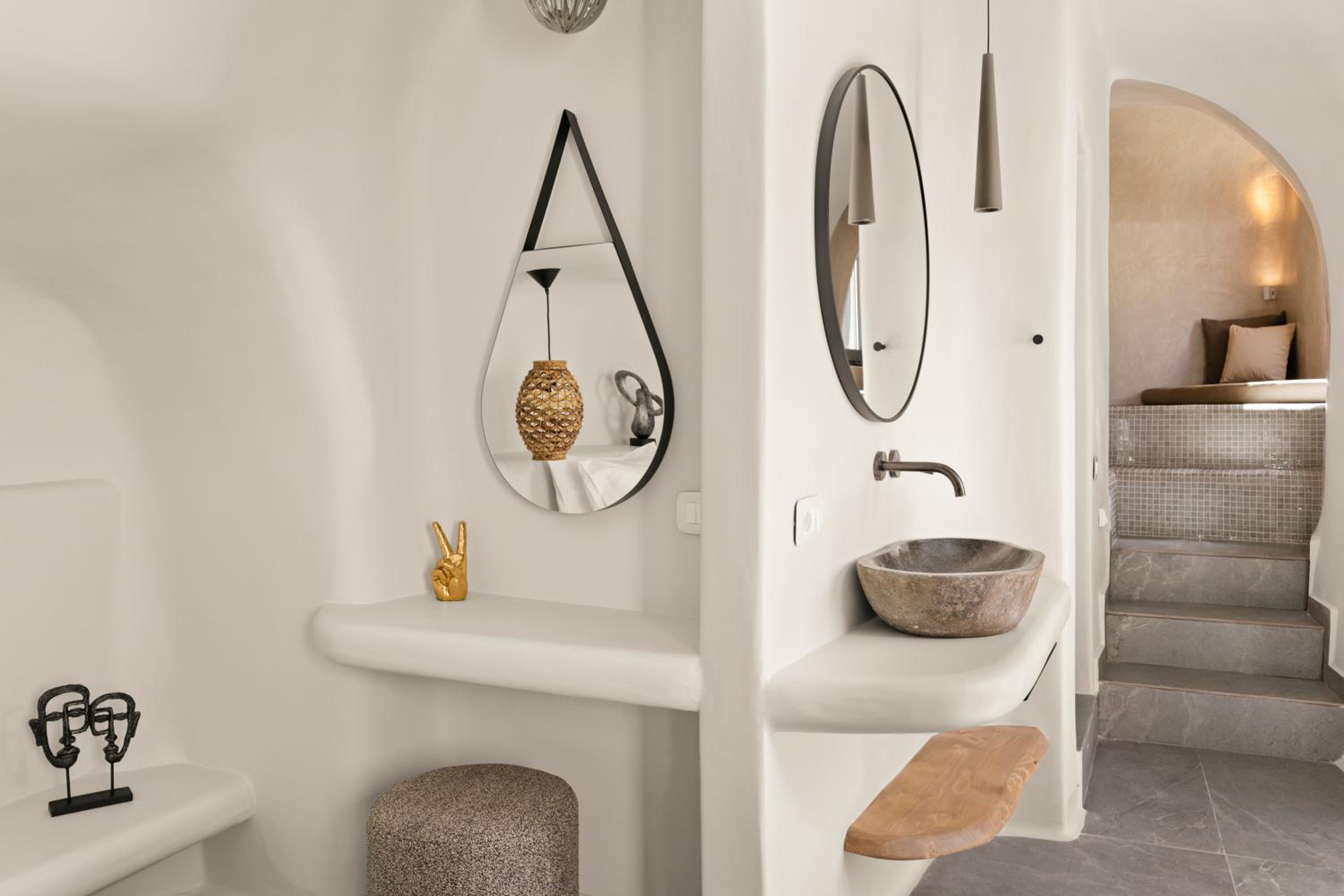 Aeon Suites - Adults Only by Mr and Mrs White