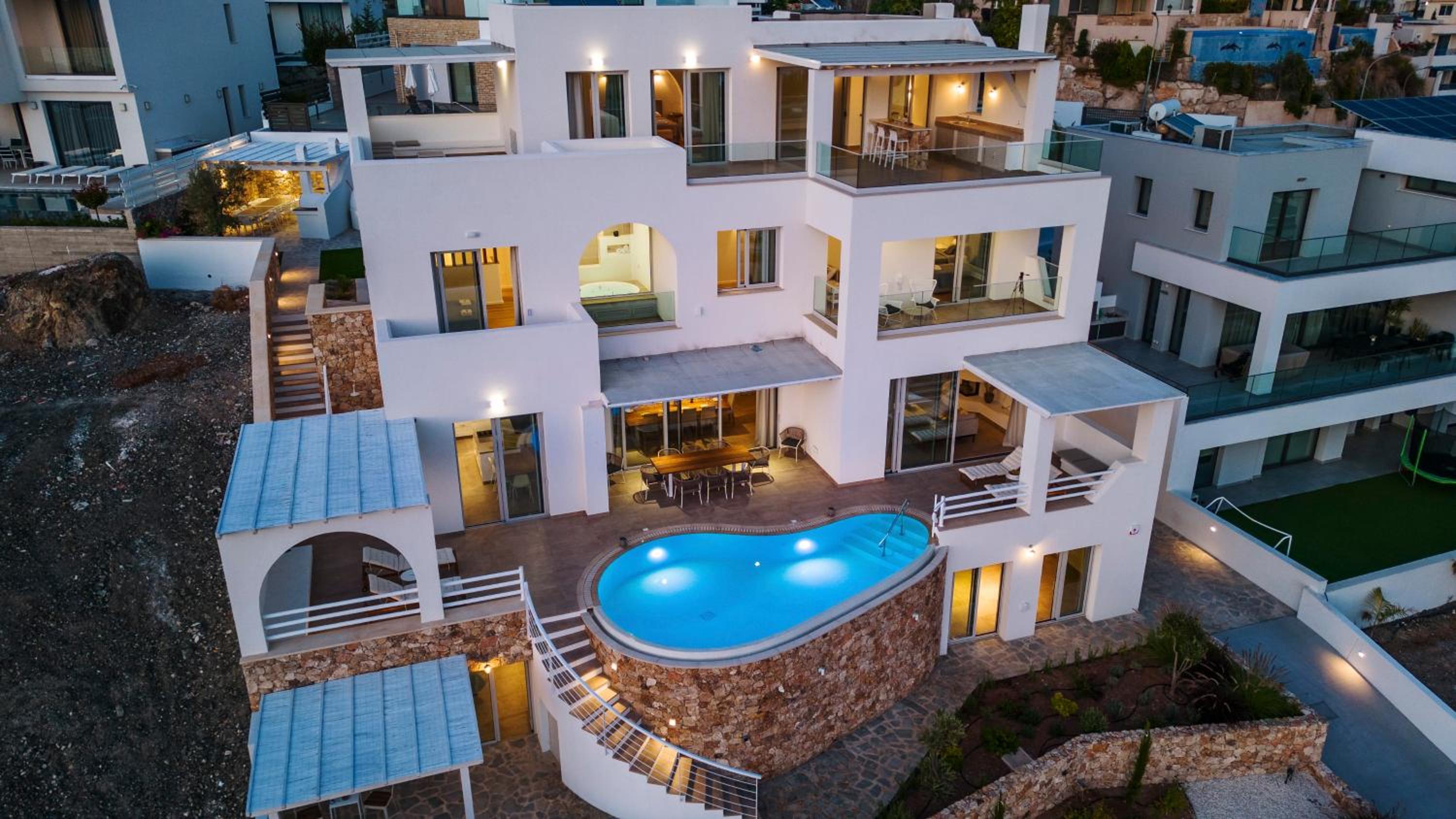 Villa Kyklamino - Unique Villa with stunning Seaview