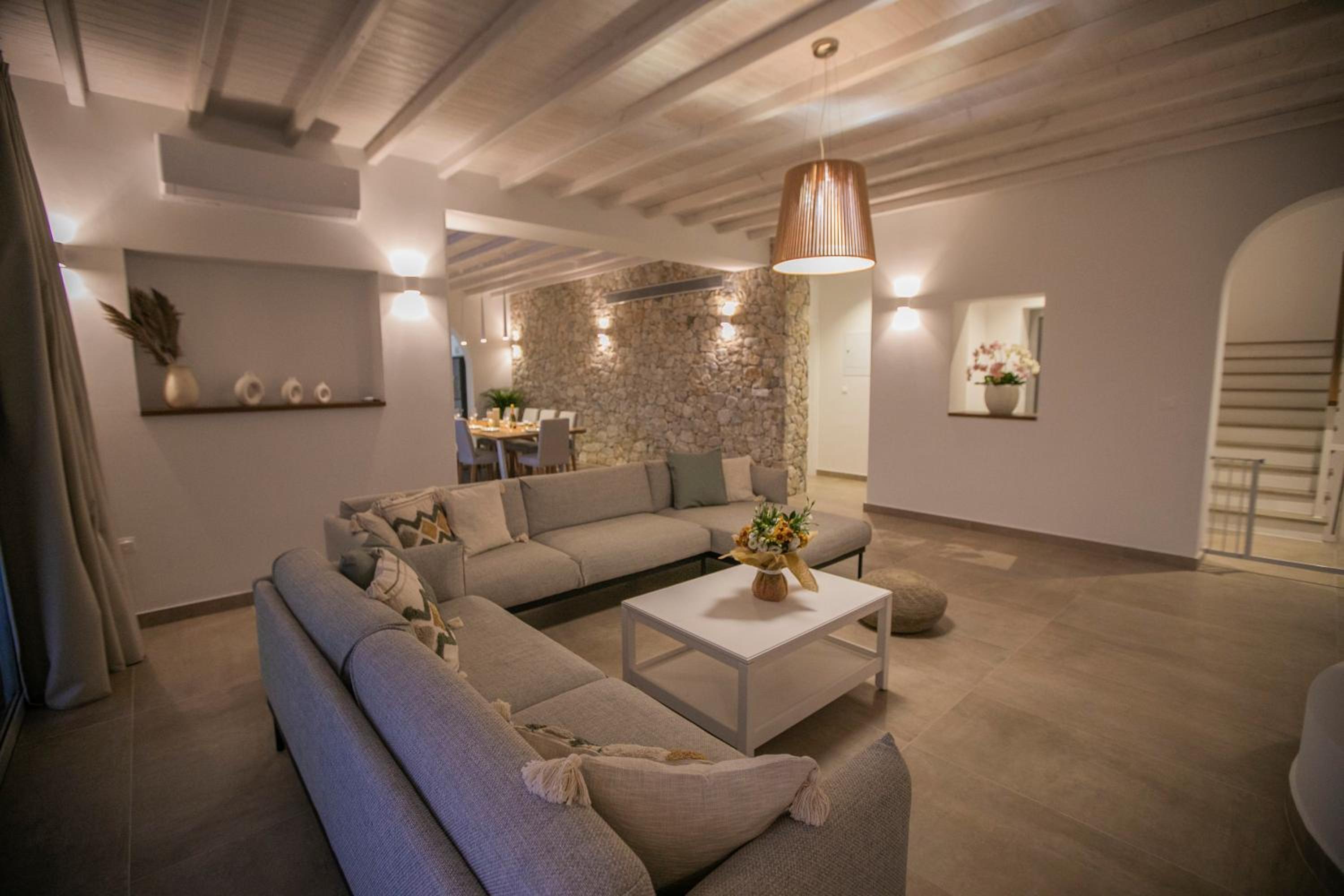 Villa Kyklamino - Unique Villa with stunning Seaview