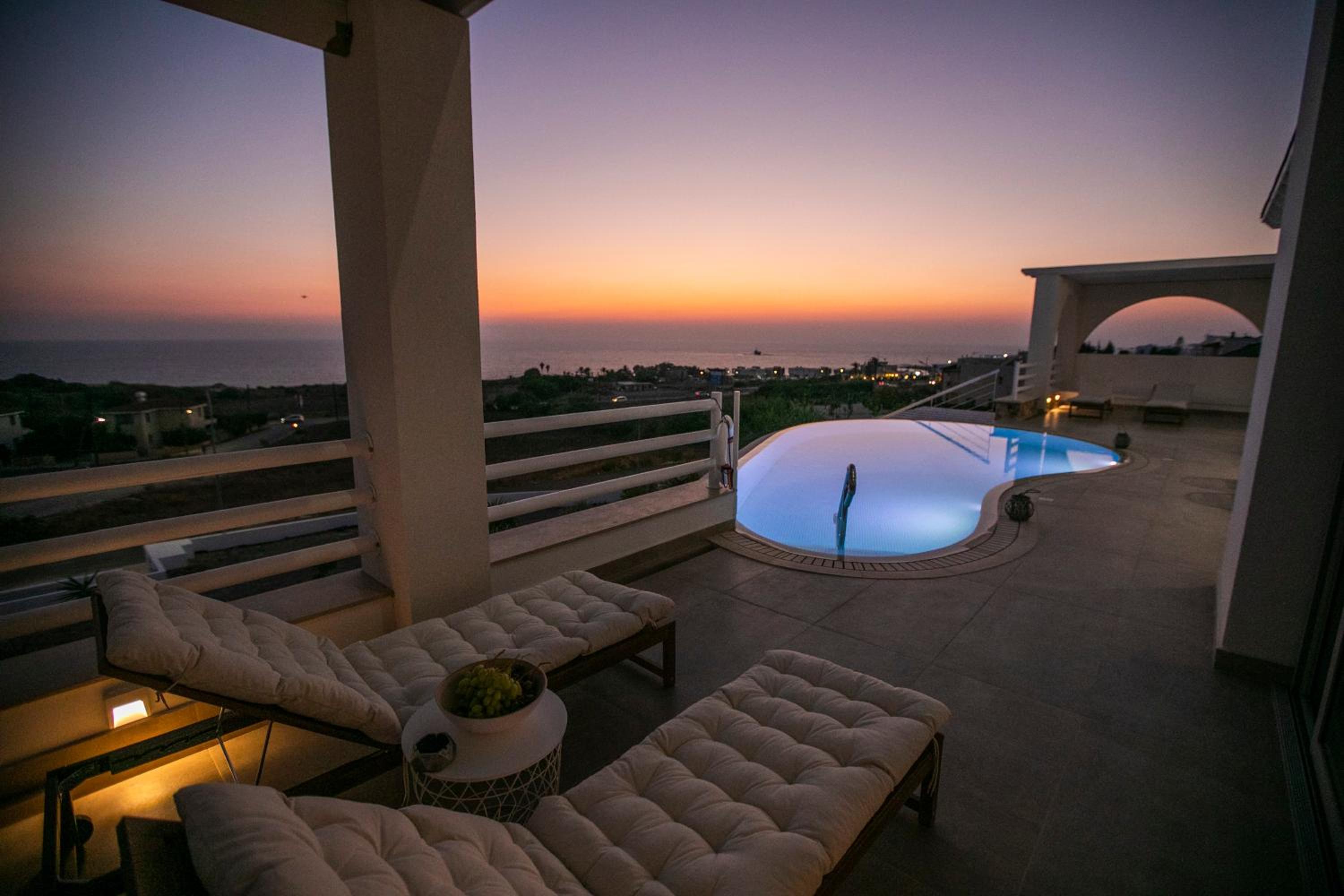 Villa Kyklamino - Unique Villa with stunning Seaview