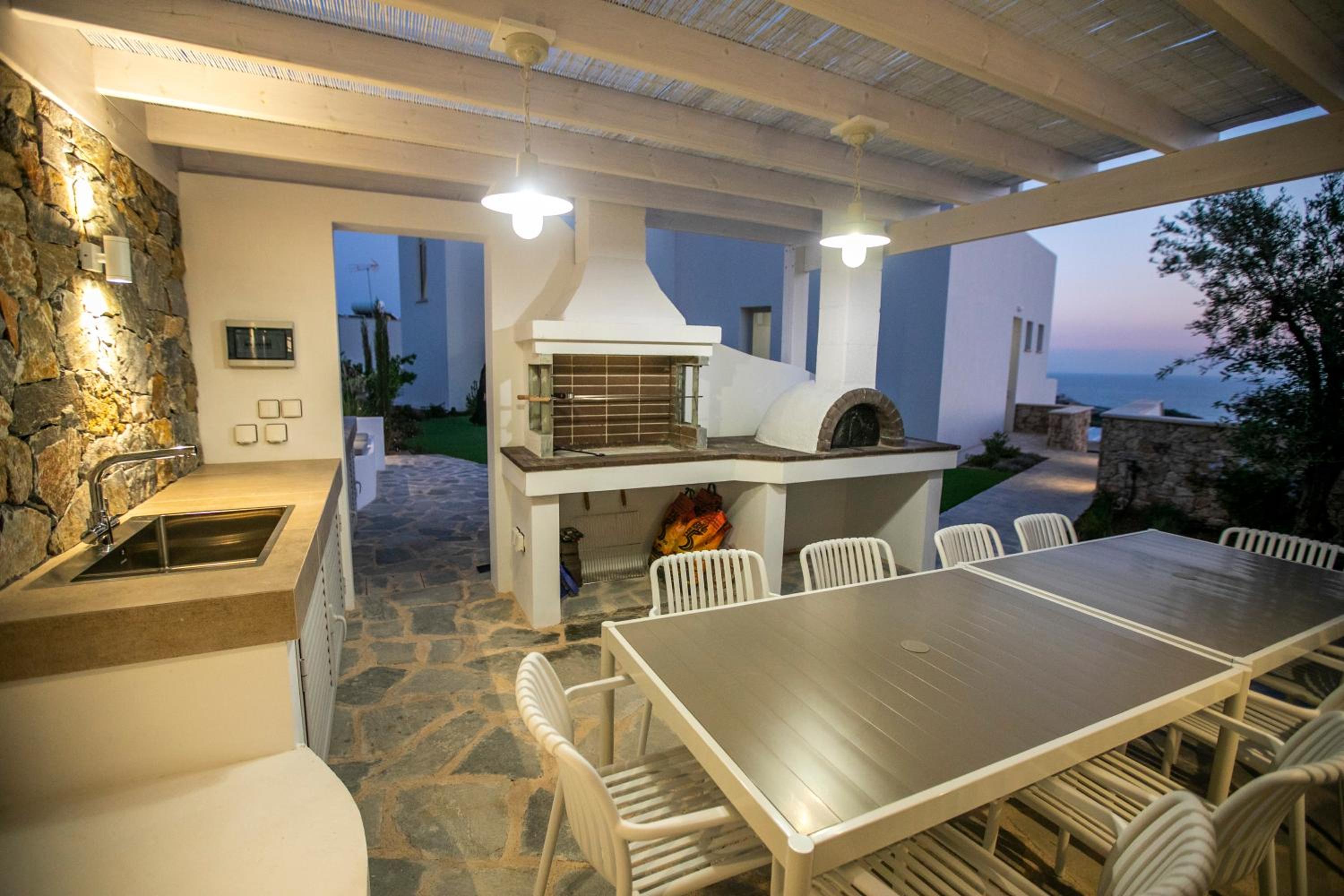 Villa Kyklamino - Unique Villa with stunning Seaview