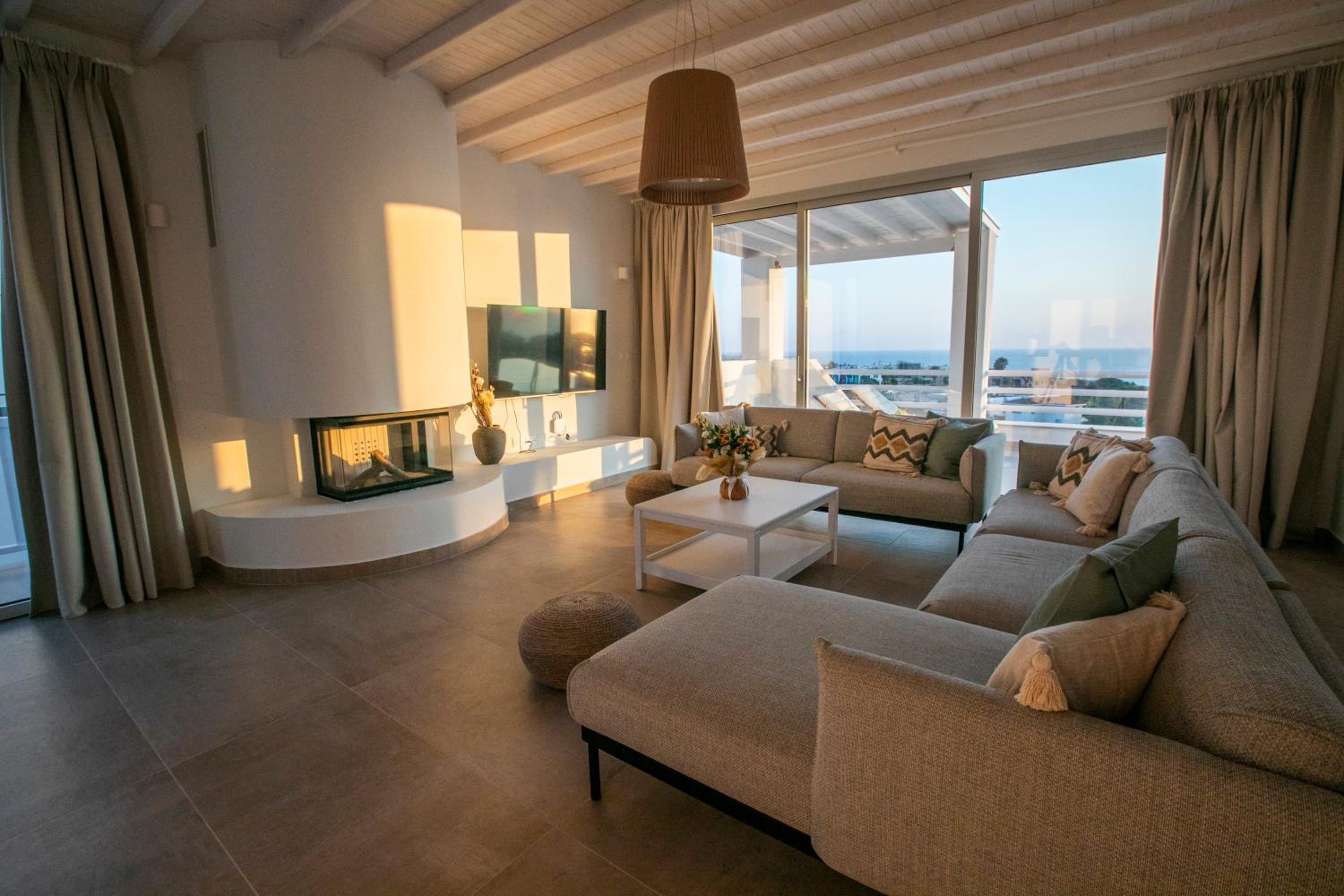 Villa Kyklamino - Unique Villa with stunning Seaview