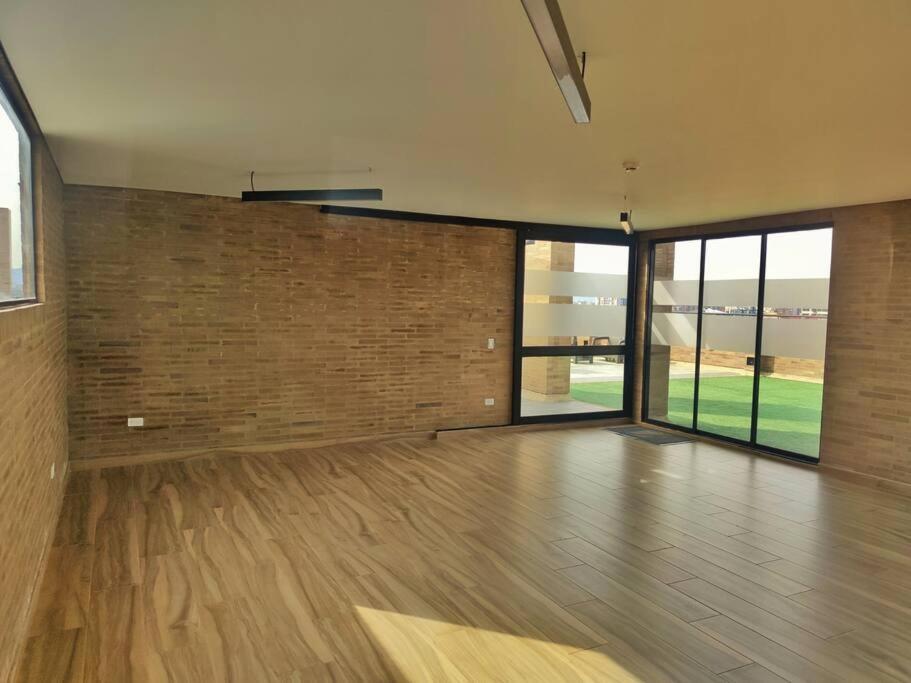 Cozy private Loft in Country Club, Bogotá