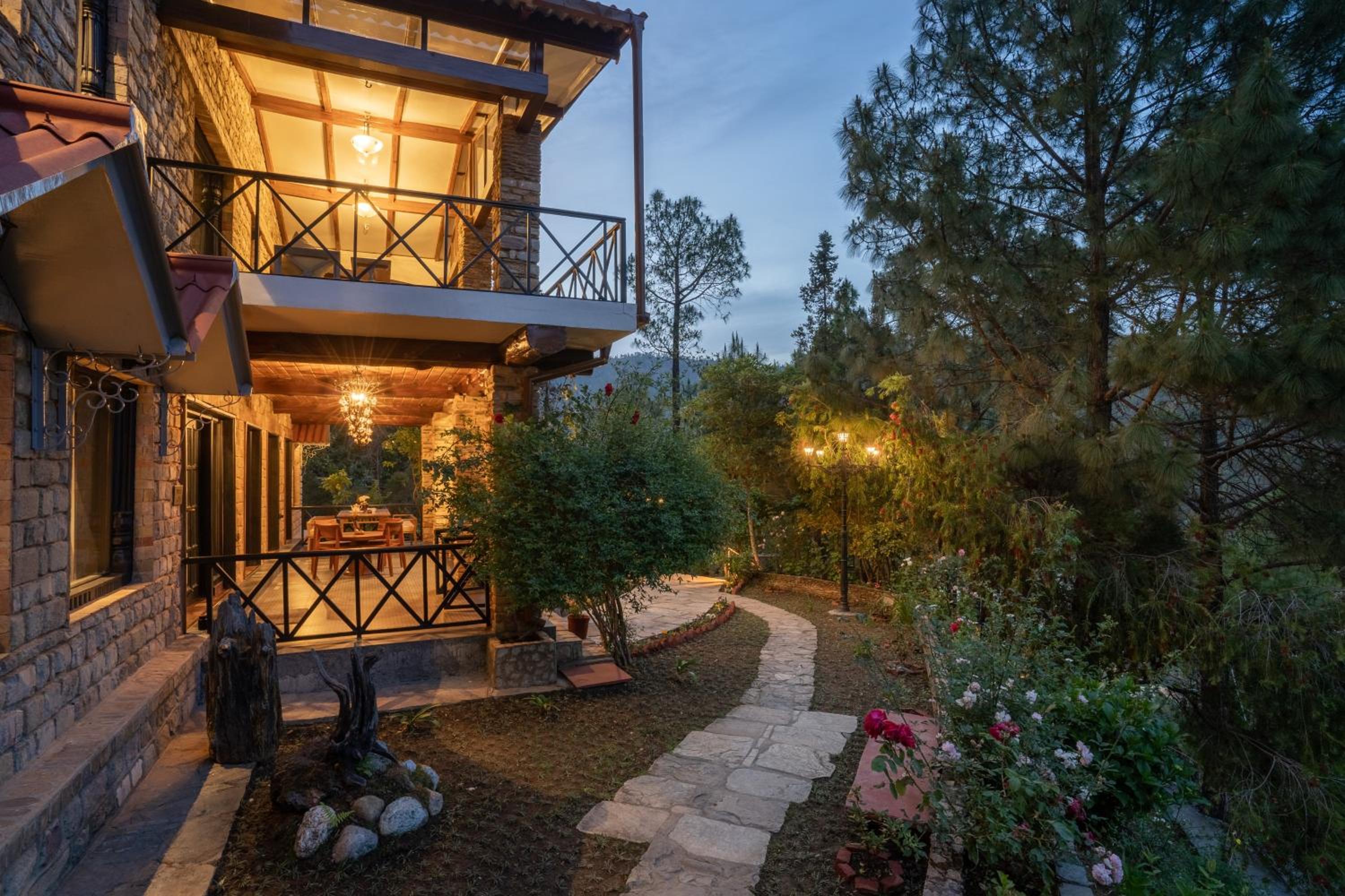 Buransh Terraces Luxury 3&4BHK Villas with Mountain View & Caretaker & Kitchen