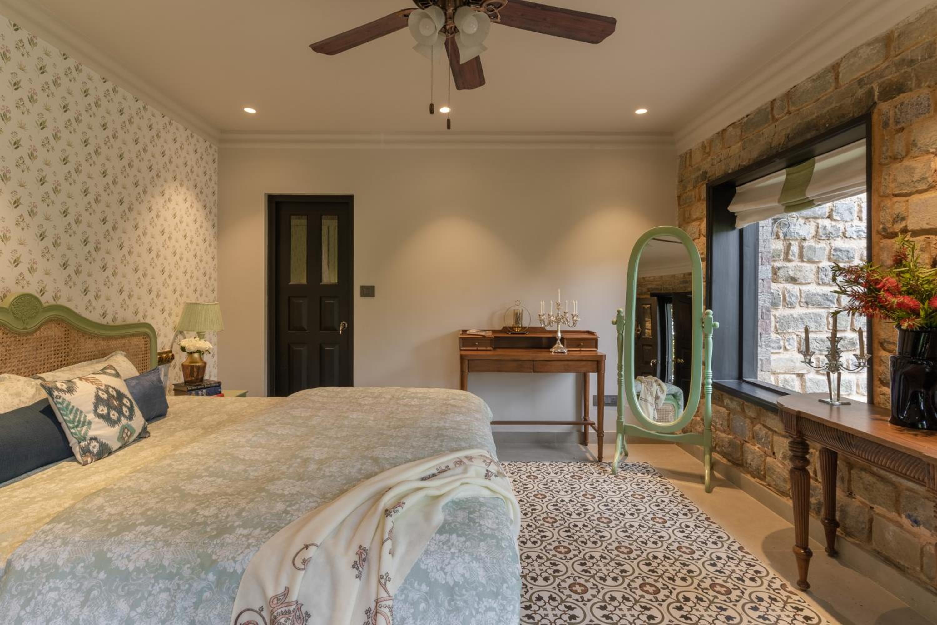 Buransh Terraces Luxury 3&4BHK Villas with Mountain View & Caretaker & Kitchen