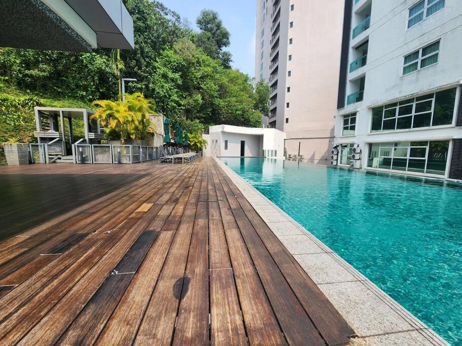 KL Dorsett Damas Urban Garden Suite-F-Parking, Self C-In