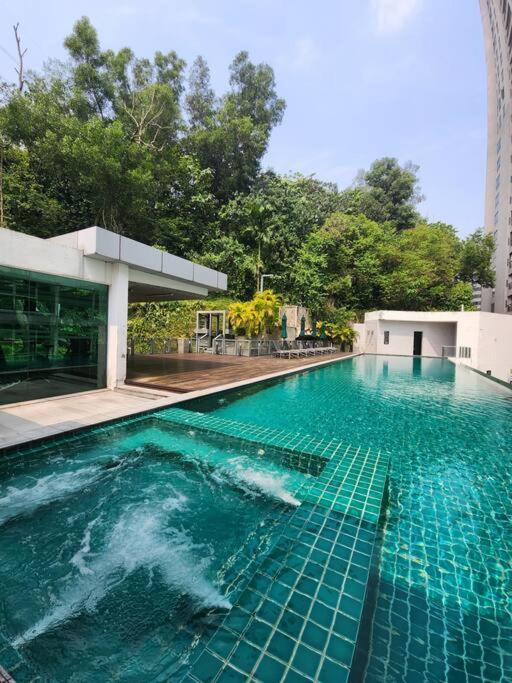 KL Dorsett Damas Urban Garden Suite-F-Parking, Self C-In