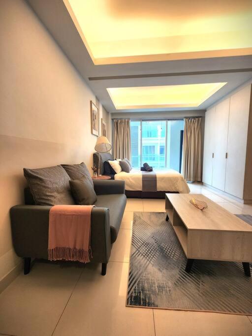 KL Dorsett Damas Urban Garden Suite-F-Parking, Self C-In