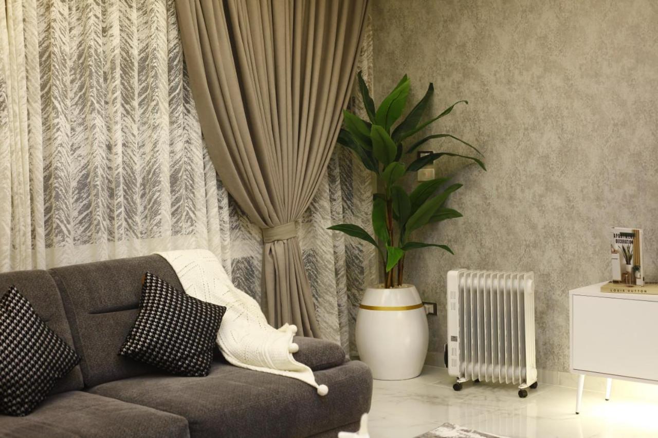 Cuzy Ultra Superlux apartment