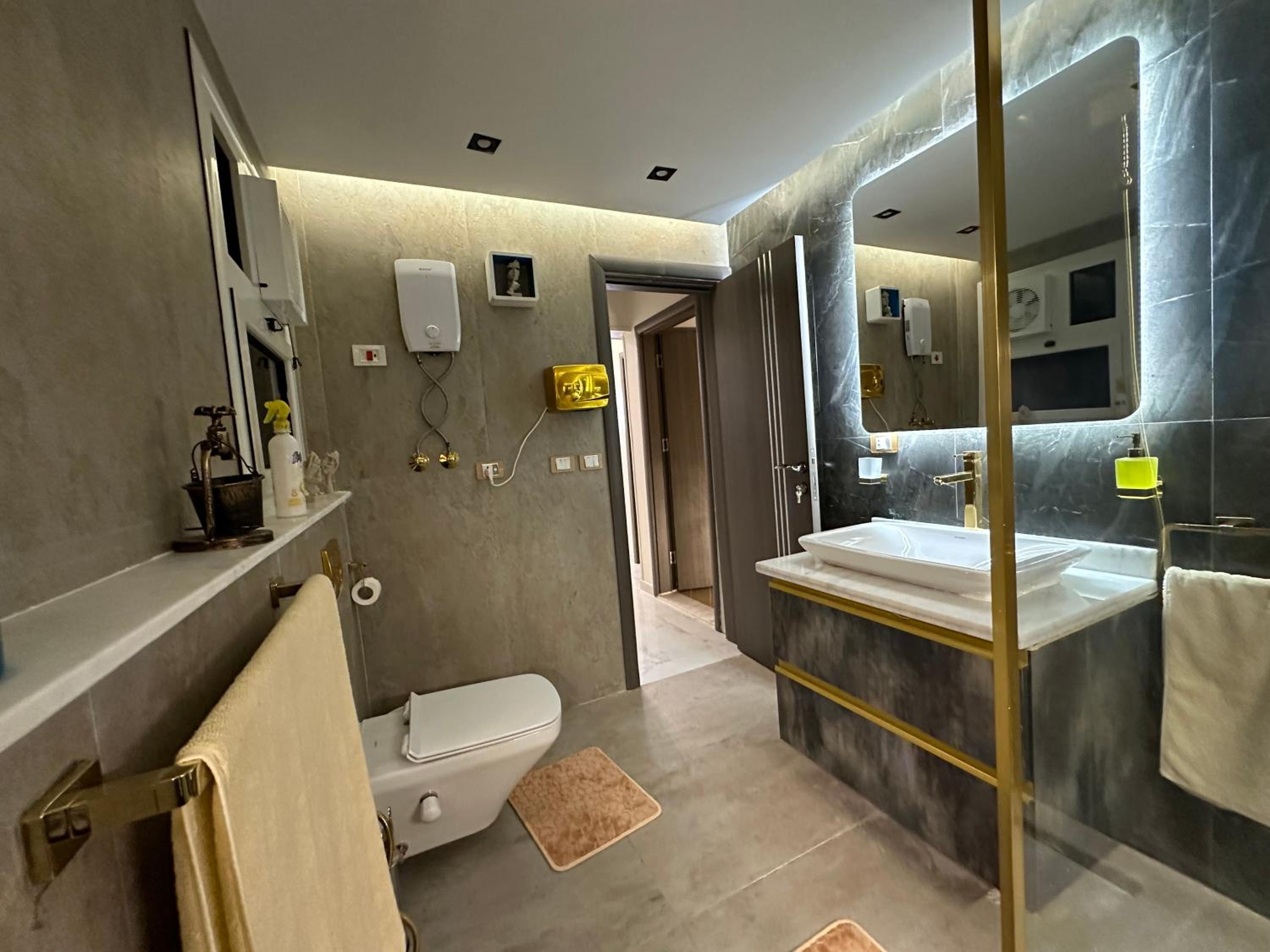 Cuzy Ultra Superlux apartment