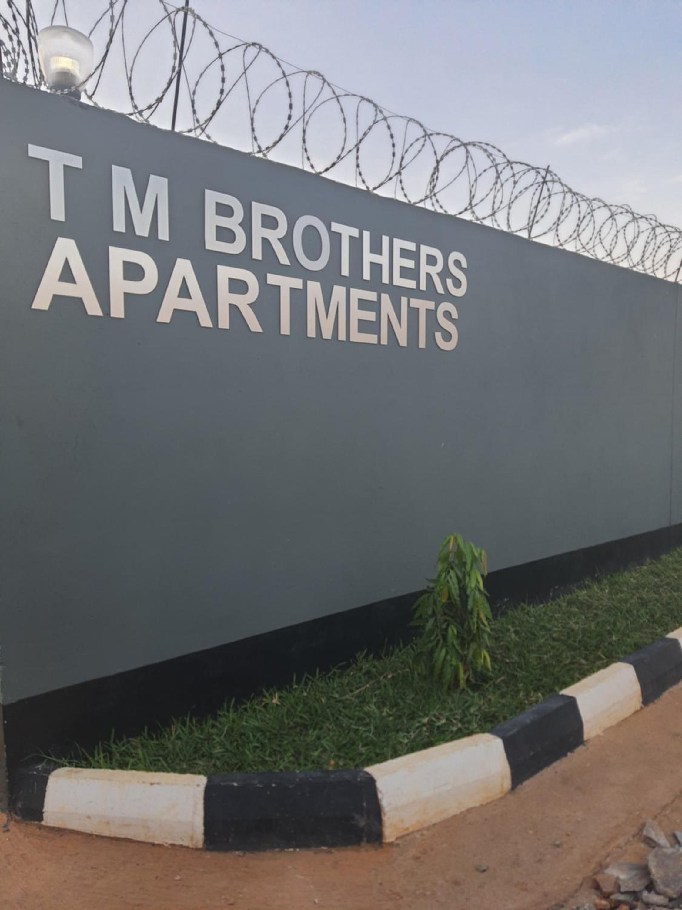 TMBROTHERS APARTMENTS - LIBALA view 3