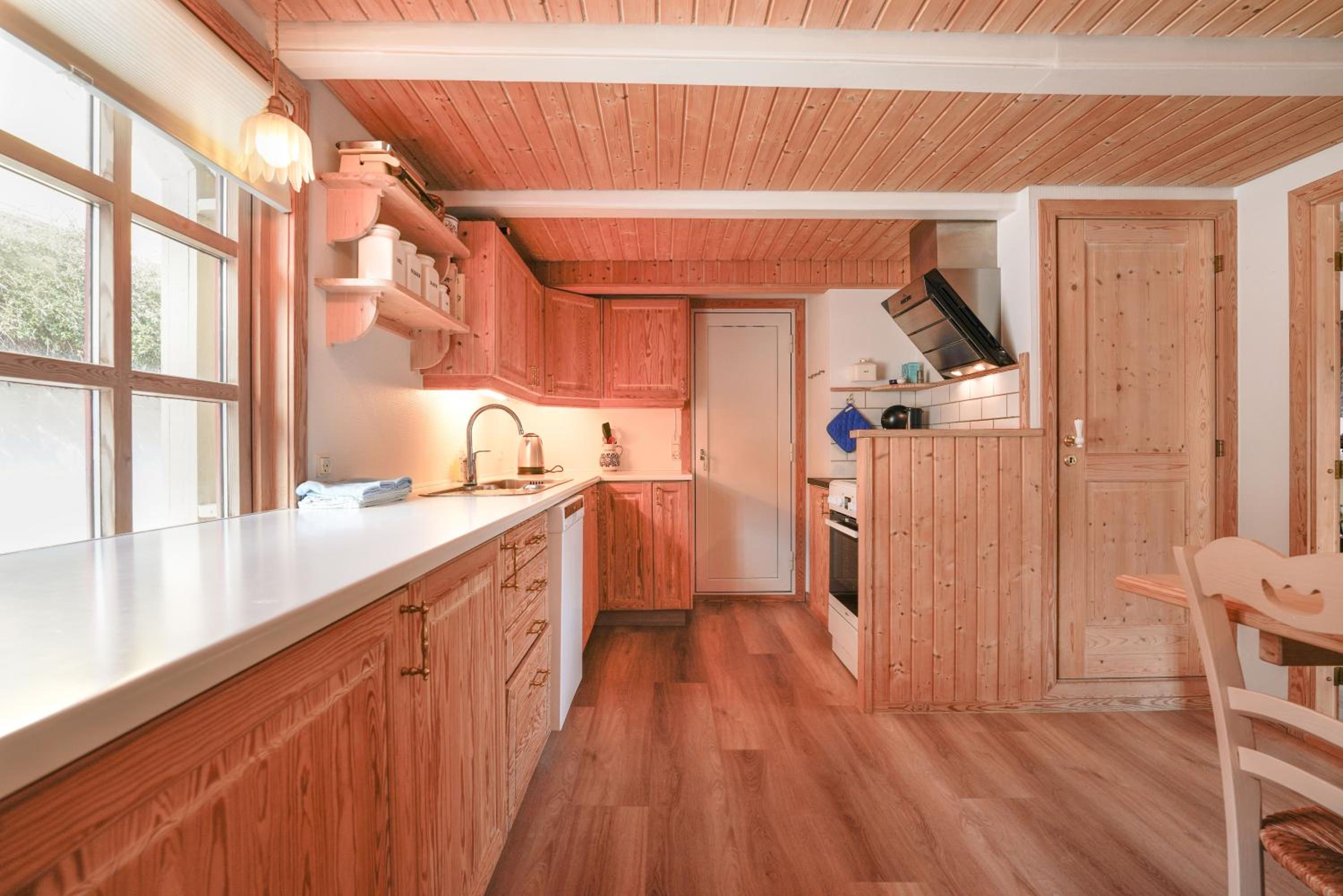 Lovely 4 Bedroom House in Vestmanna view 3