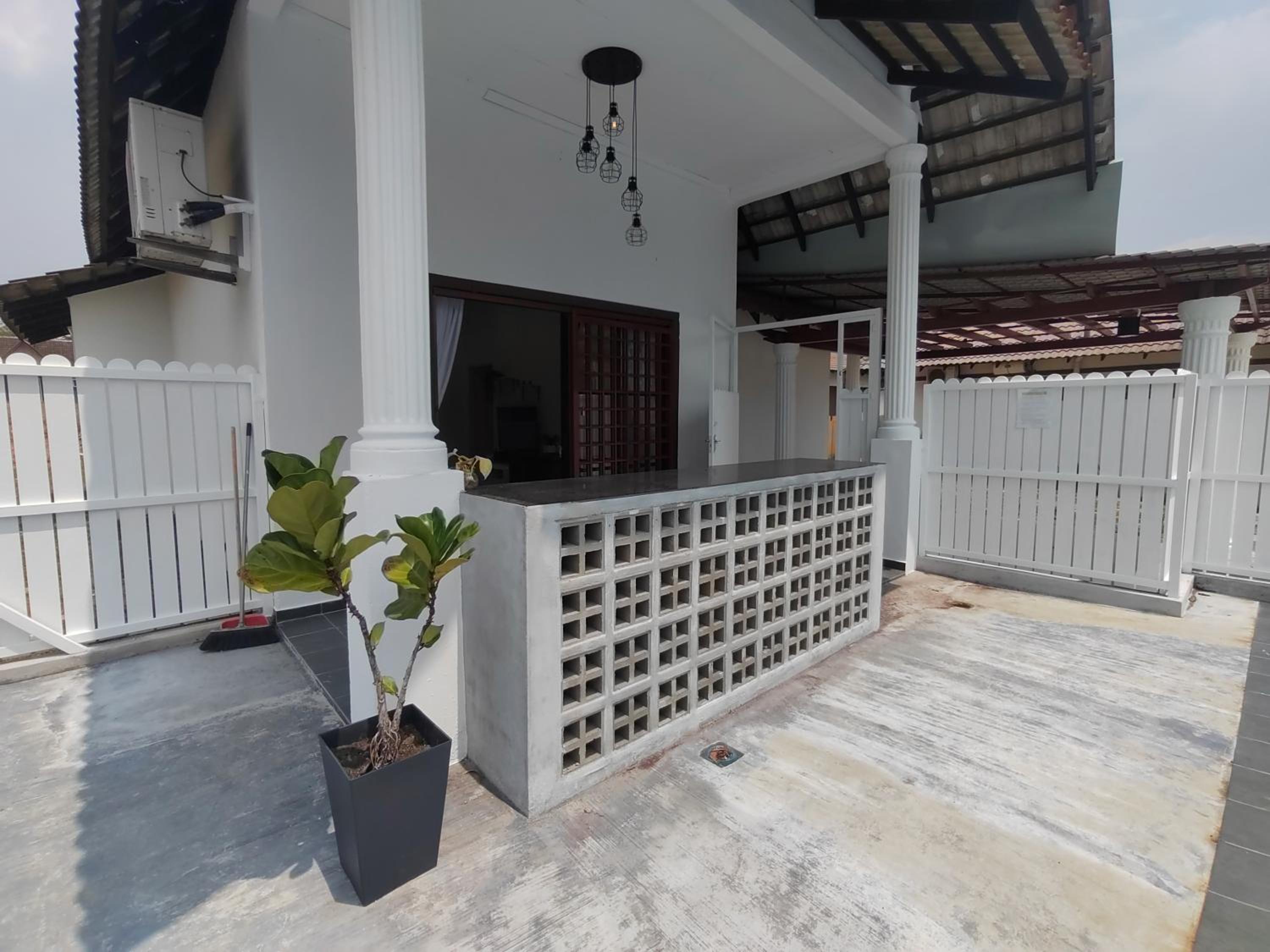 Afamosa Chill With US / Private pool / Pool Table