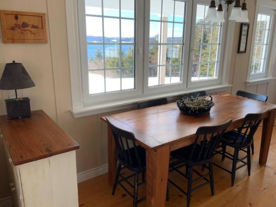 Beautiful oceanfront cottage