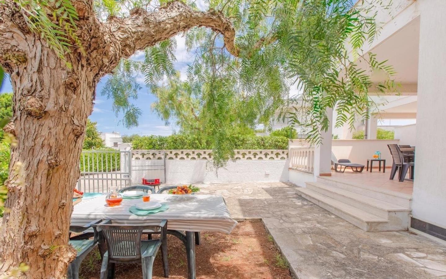 Villa "Mezza Luna" mit Garten in der Nahe von Ostuni - Puglia view 4