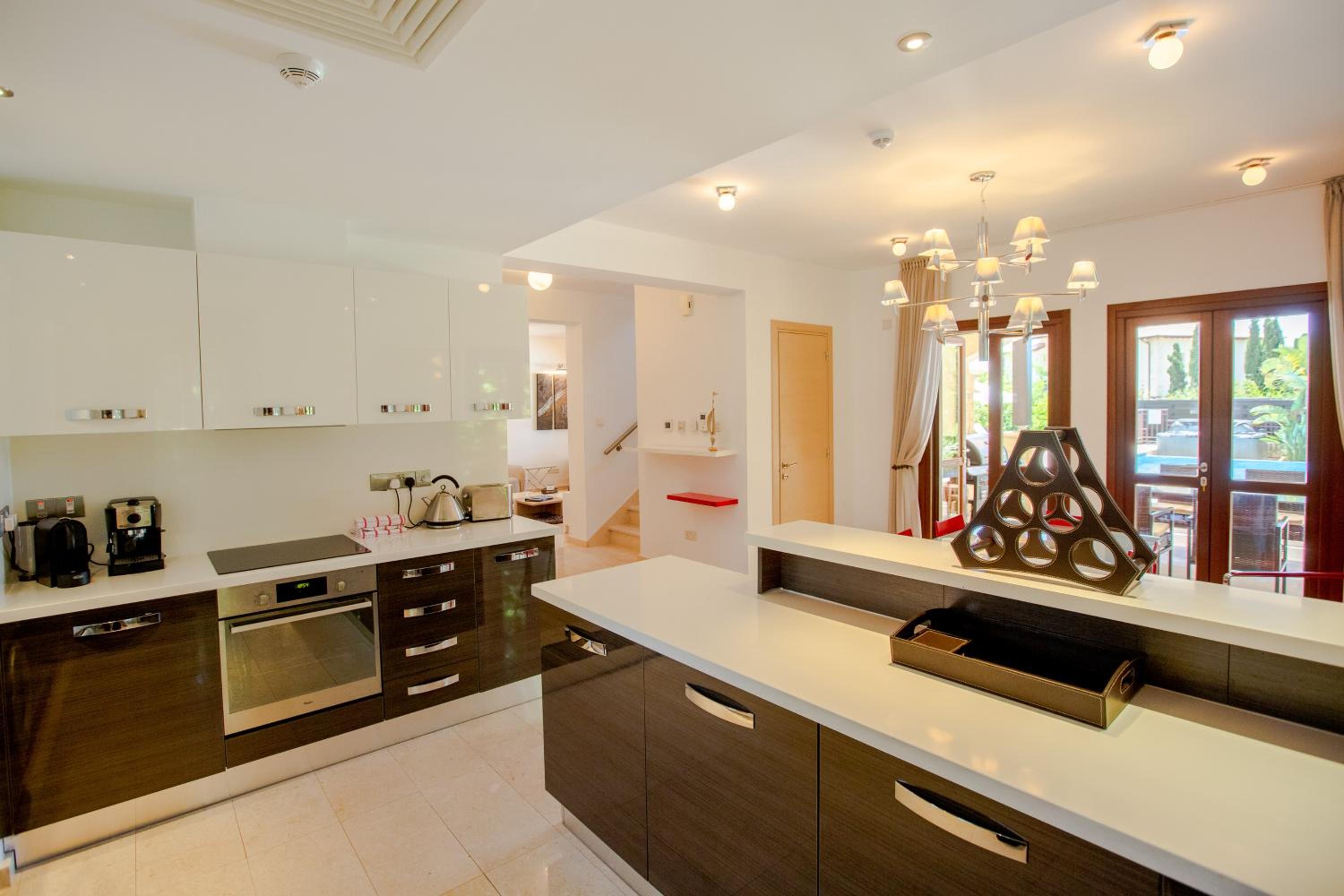 Luxury Elite Villa AJ05 complete with a private, climate controlled pool and a relaxing outdoor Jacuzzi, Aphrodite Hills Resort