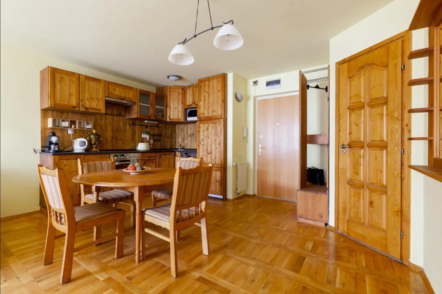 Bíbor Apartment