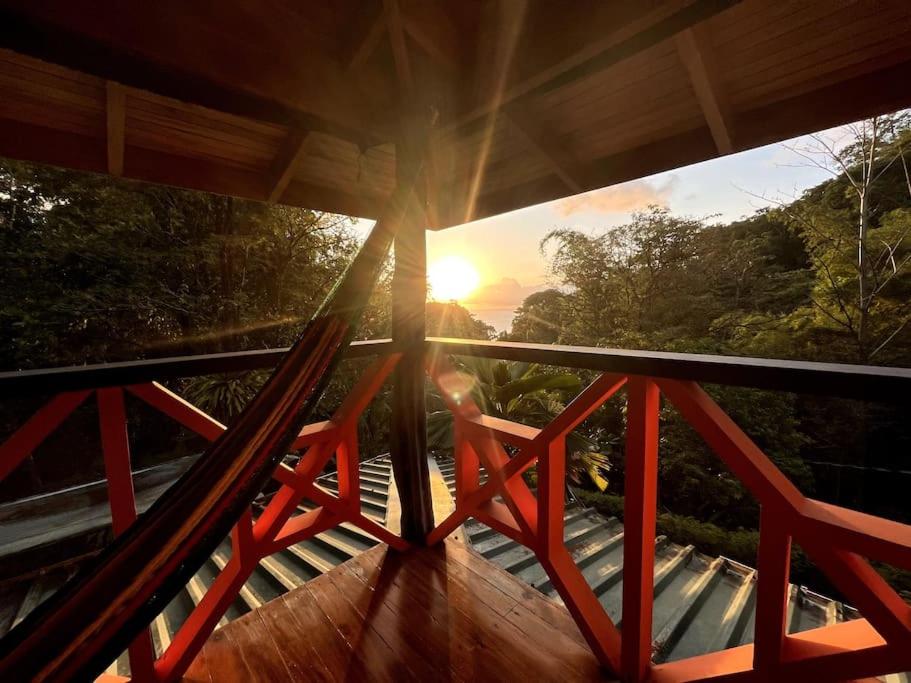 Casa’ Mapola : typical beach jungle house