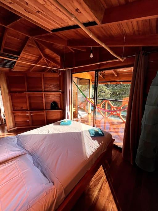 Casa’ Mapola : typical beach jungle house