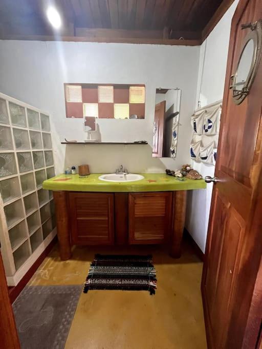 Casa’ Mapola : typical beach jungle house