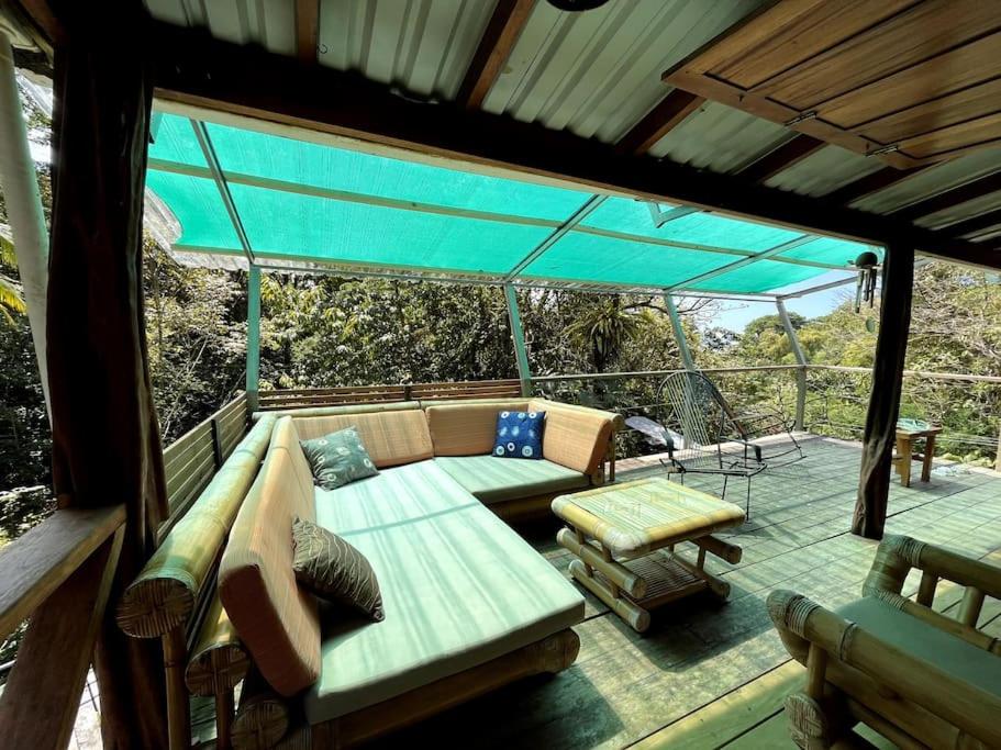 Casa’ Mapola : typical beach jungle house
