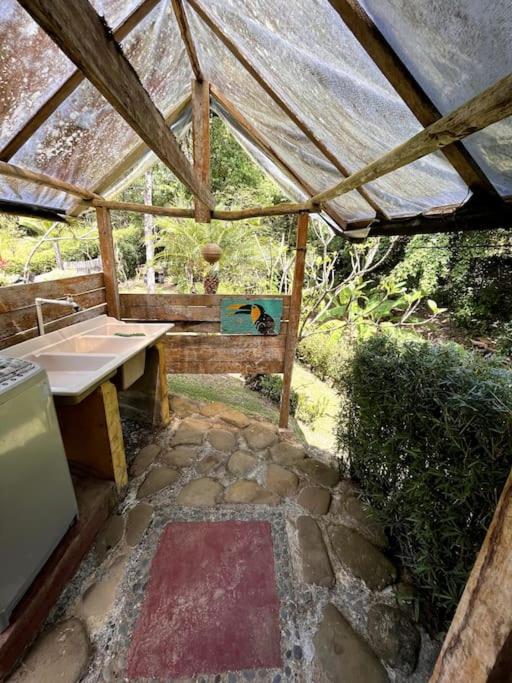Casa’ Mapola : typical beach jungle house