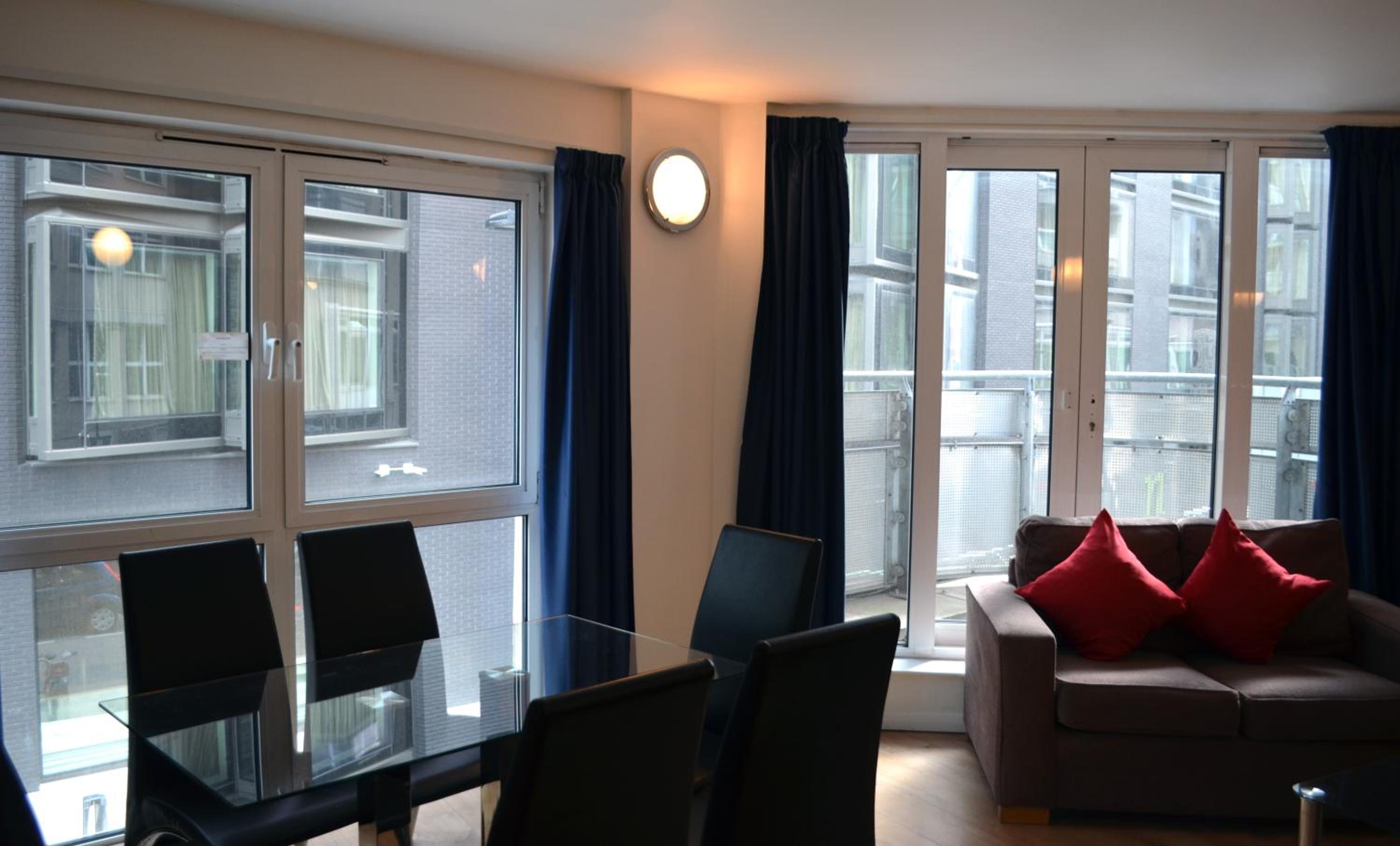 Access Apartments City