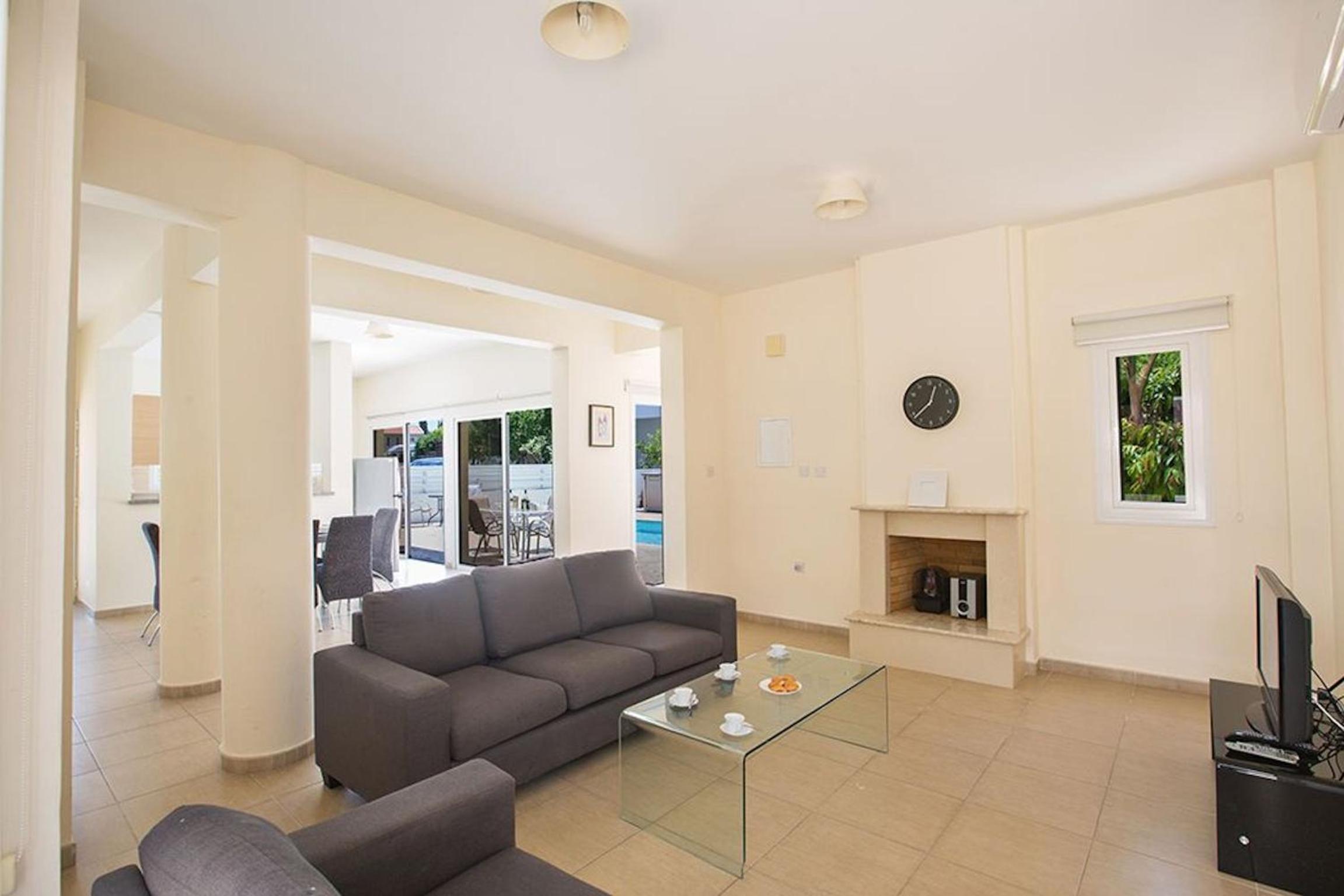 Central Protaras Villa 3 Bedrooms Private Pool Villa Dafnis Morfi