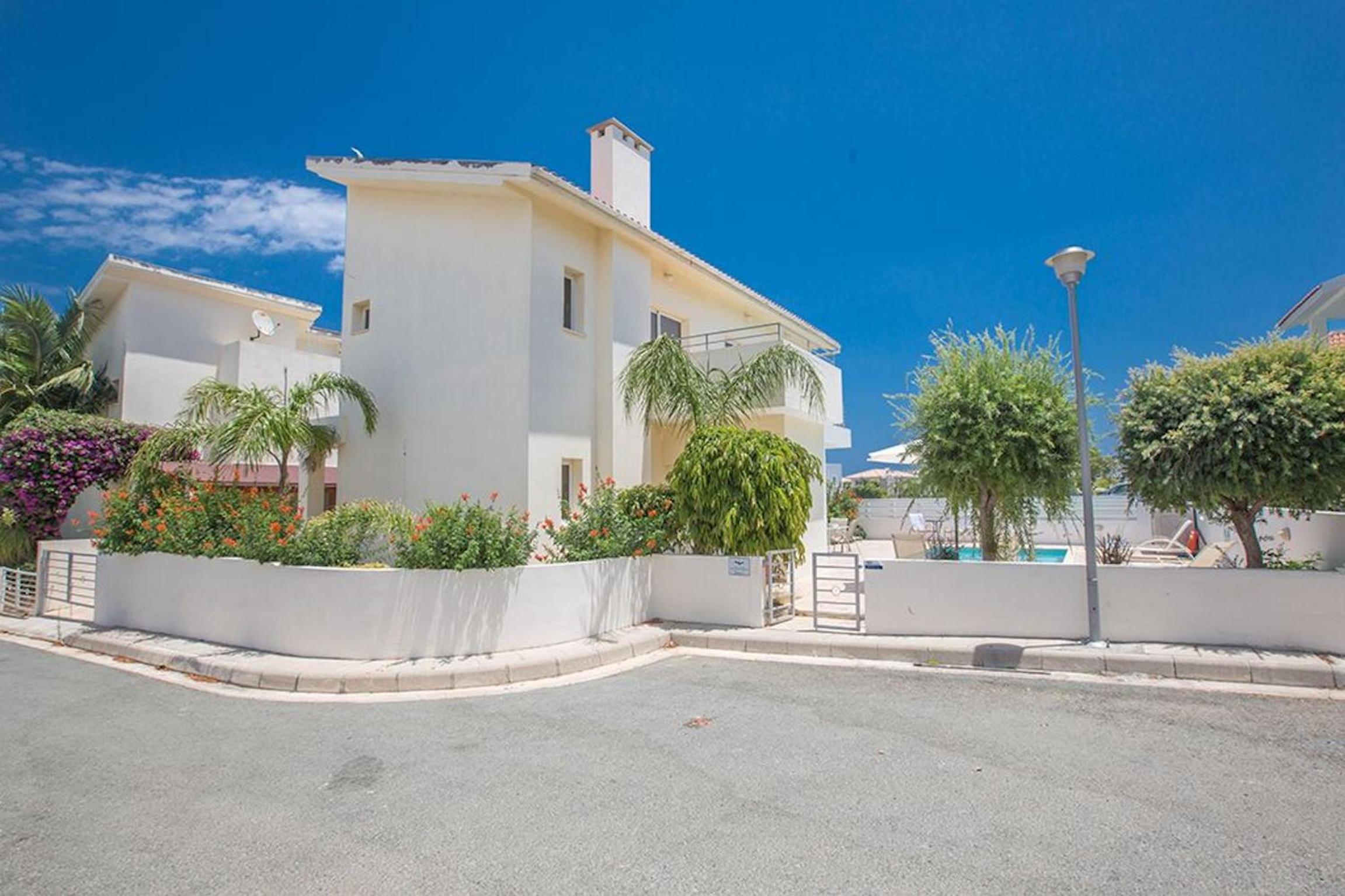 Central Protaras Villa 3 Bedrooms Private Pool Villa Dafnis Morfi