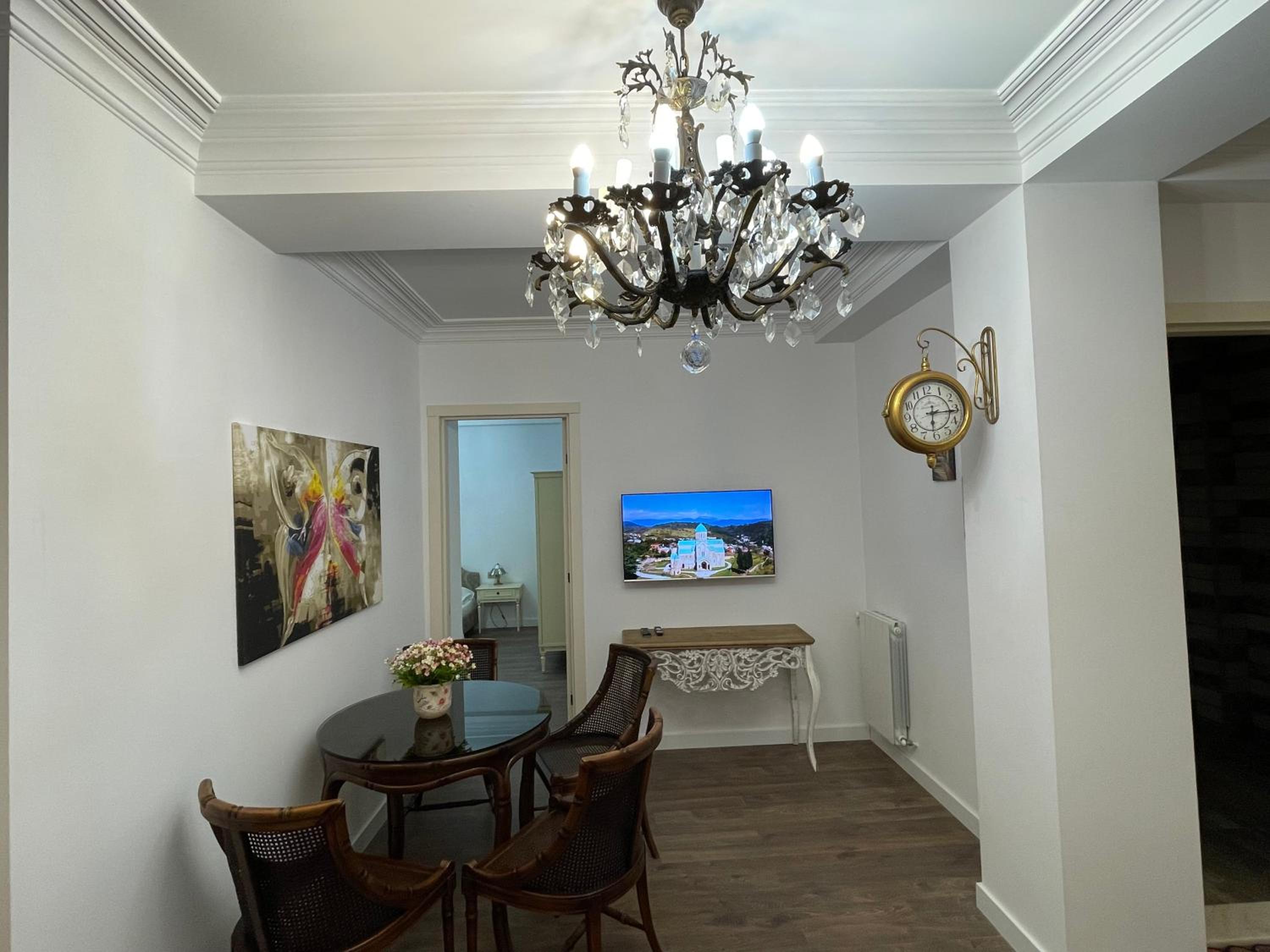 Picasso Apartment Kutaisi
