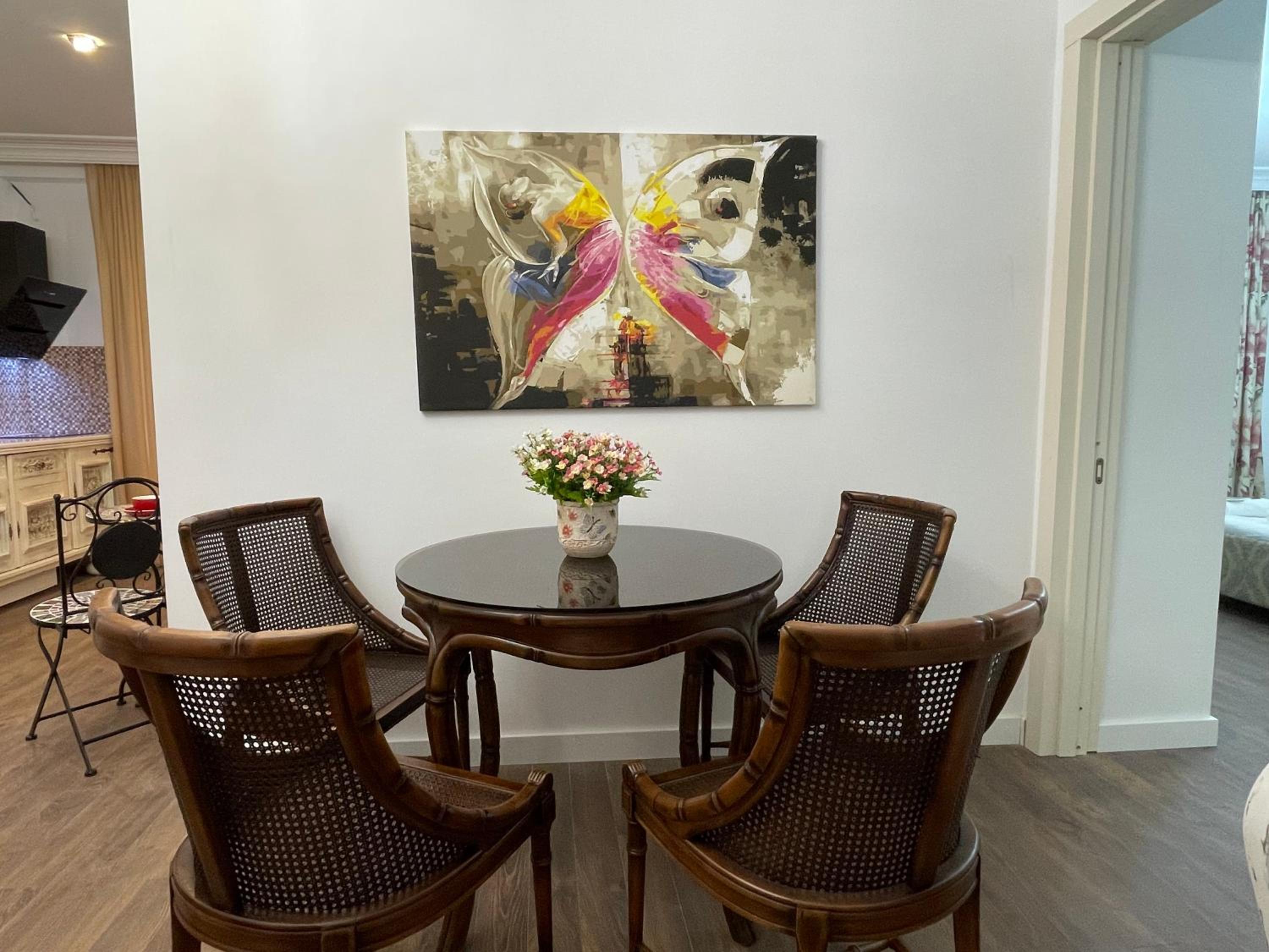 Picasso Apartment Kutaisi