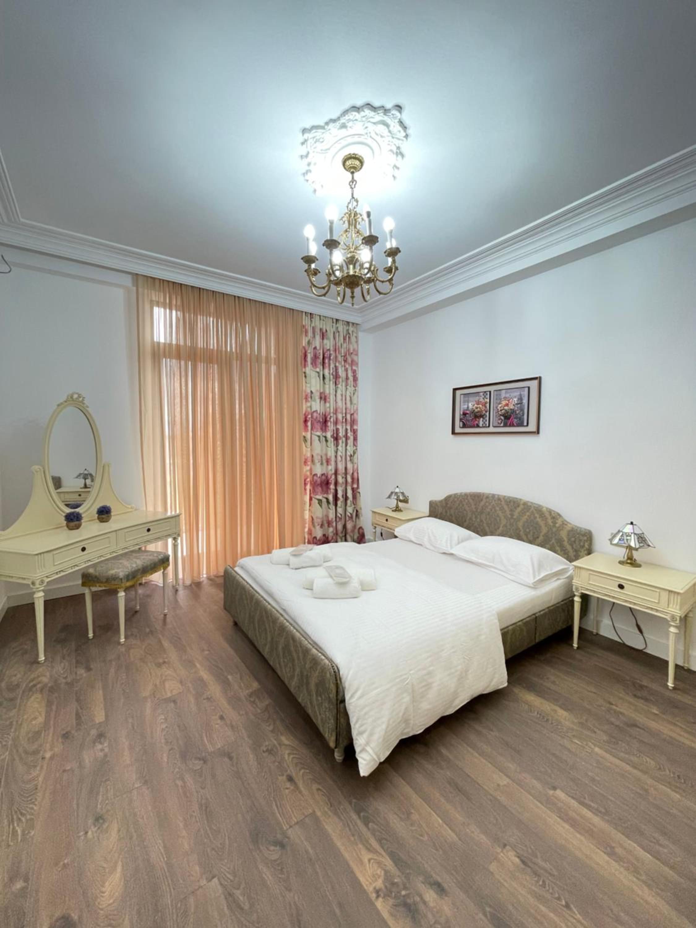 Picasso Apartment Kutaisi