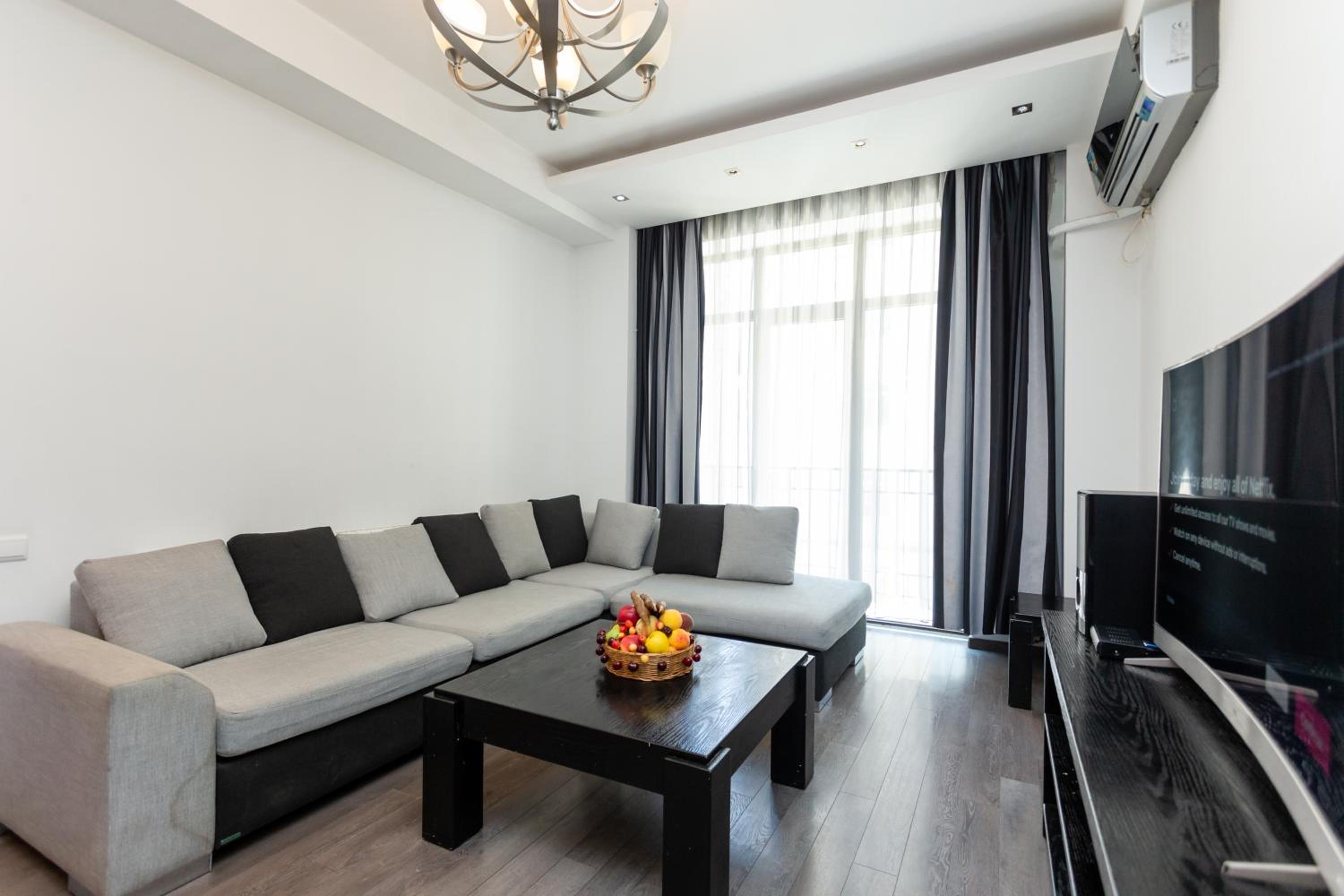 Luxury Apartment on Rustaveli Avenue lll view 2