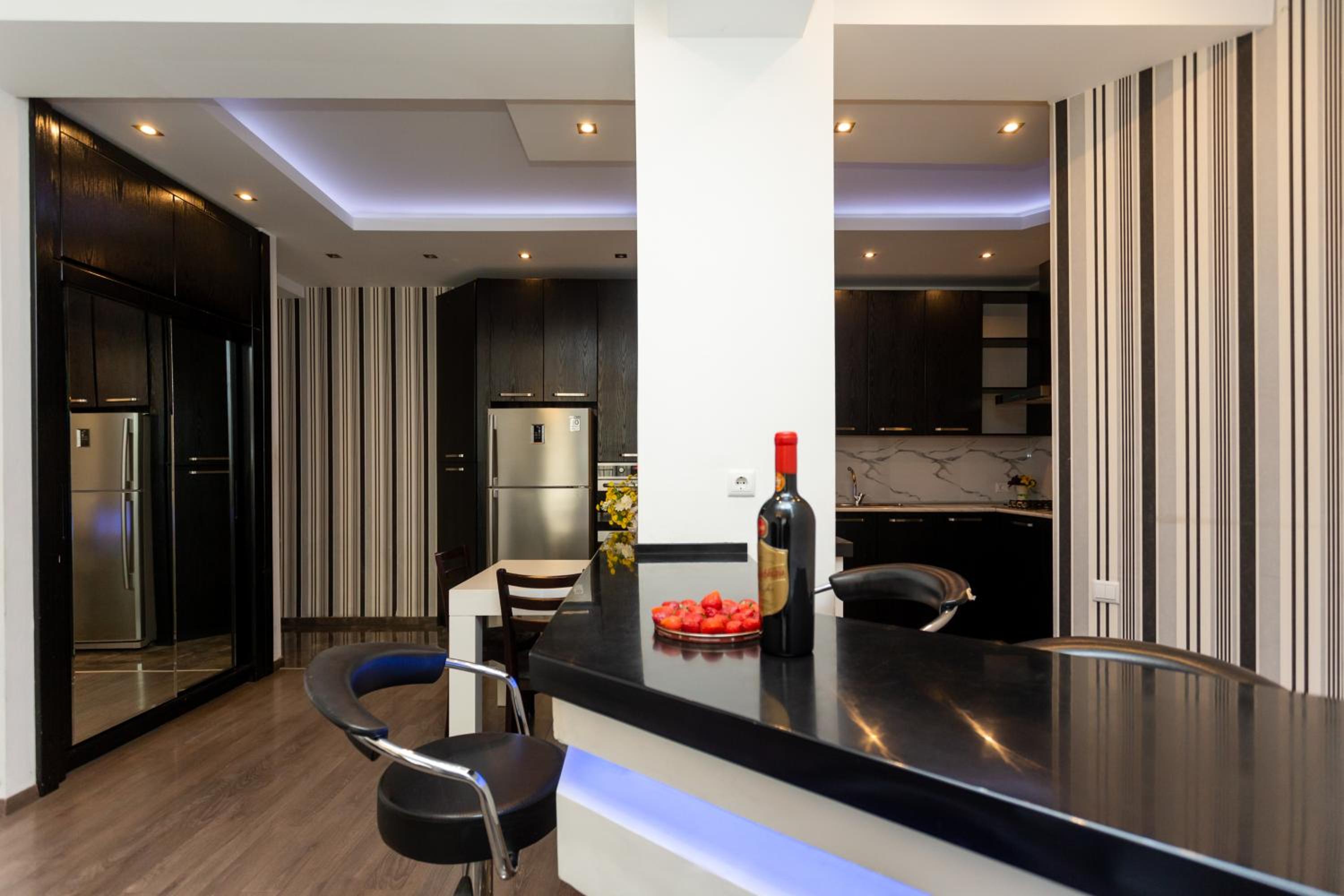 Luxury Apartment on Rustaveli Avenue lll view 5