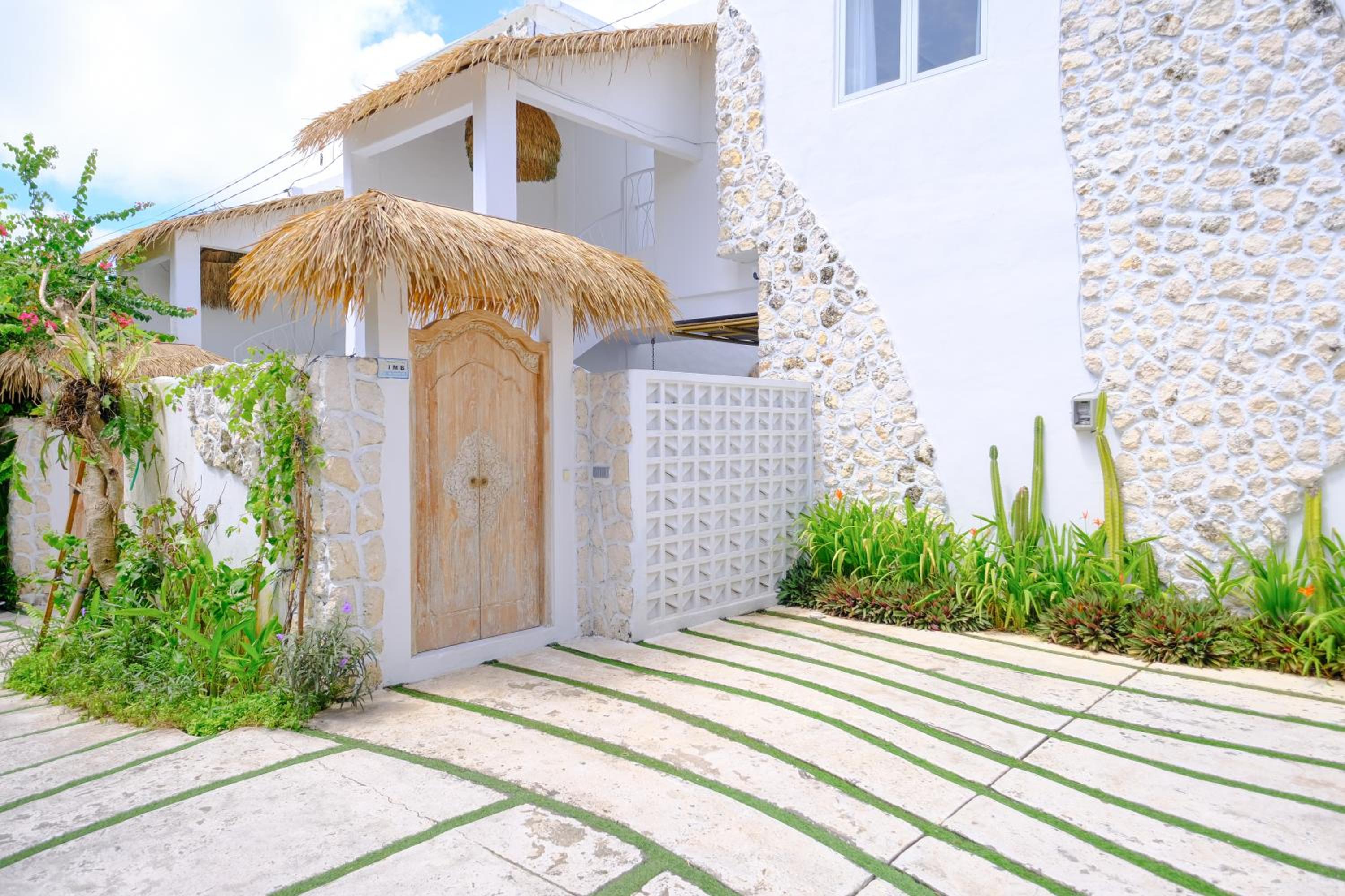Hanara - Unique 2BR Mediterranean view 3