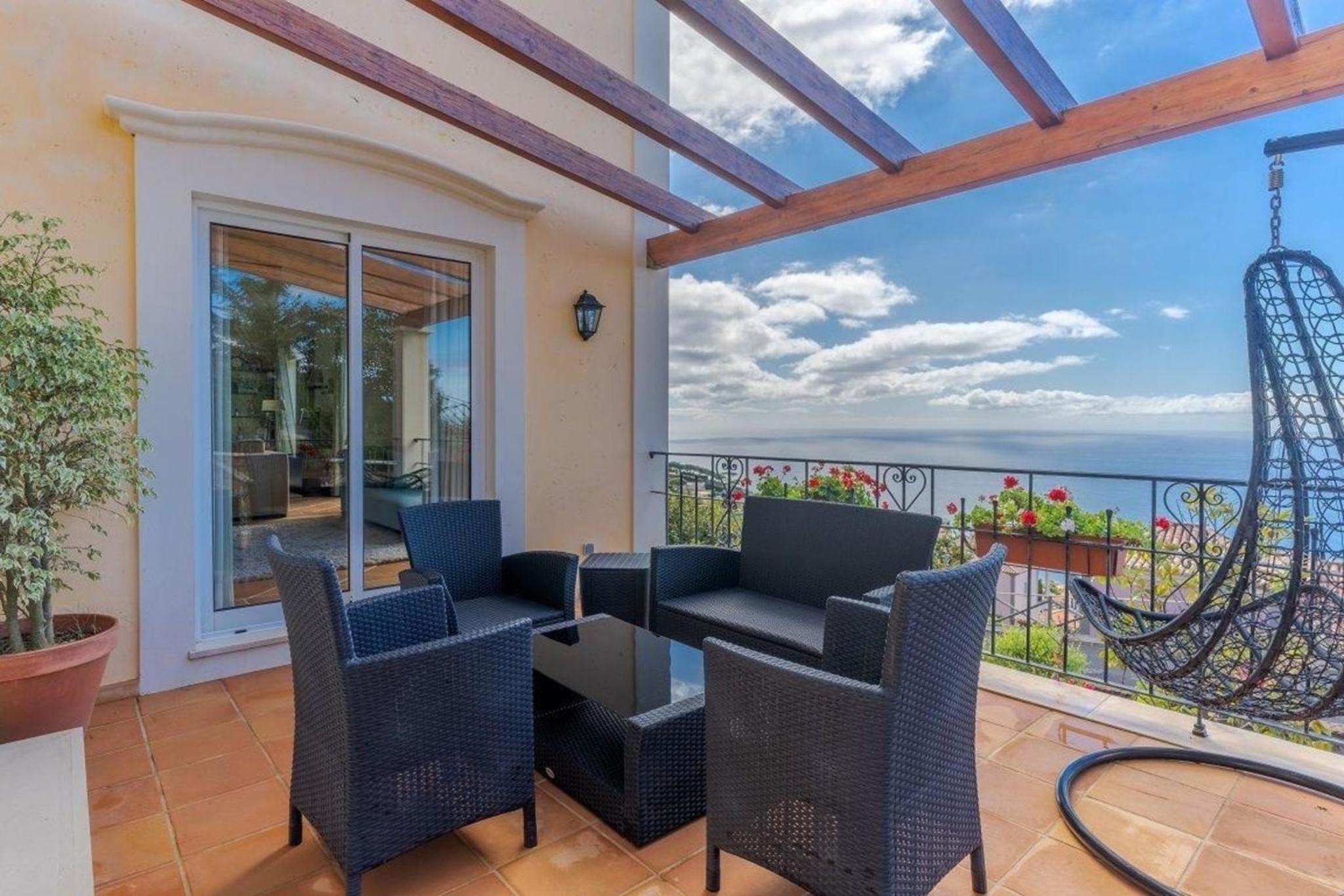 Ferienhaus für 6 Personen ca 350 qm in Funchal, Madeira Funchal und Umgebung - b61438 view 2