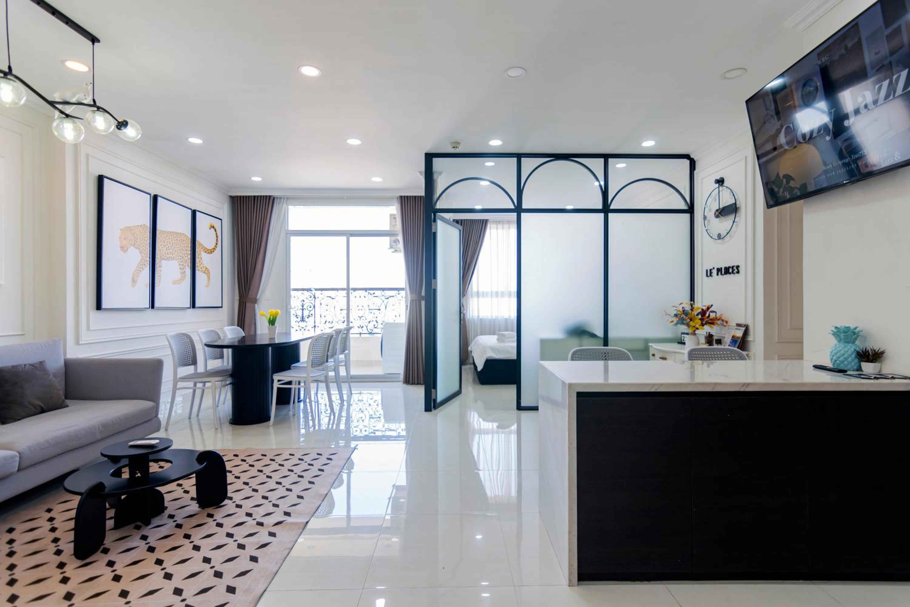 The Luxury GRAND RIVERSIDE Apartment City Center