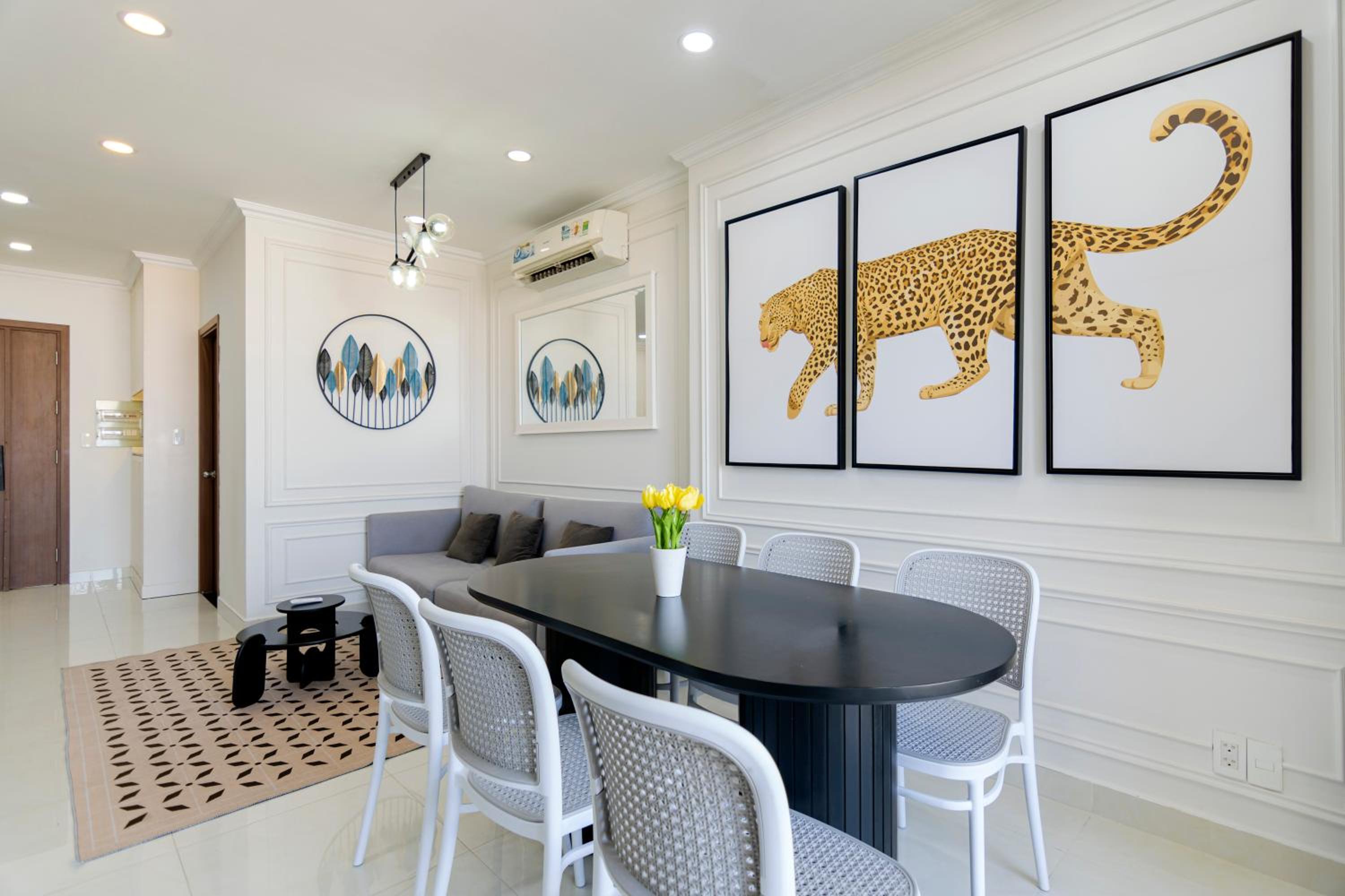 The Luxury GRAND RIVERSIDE Apartment City Center