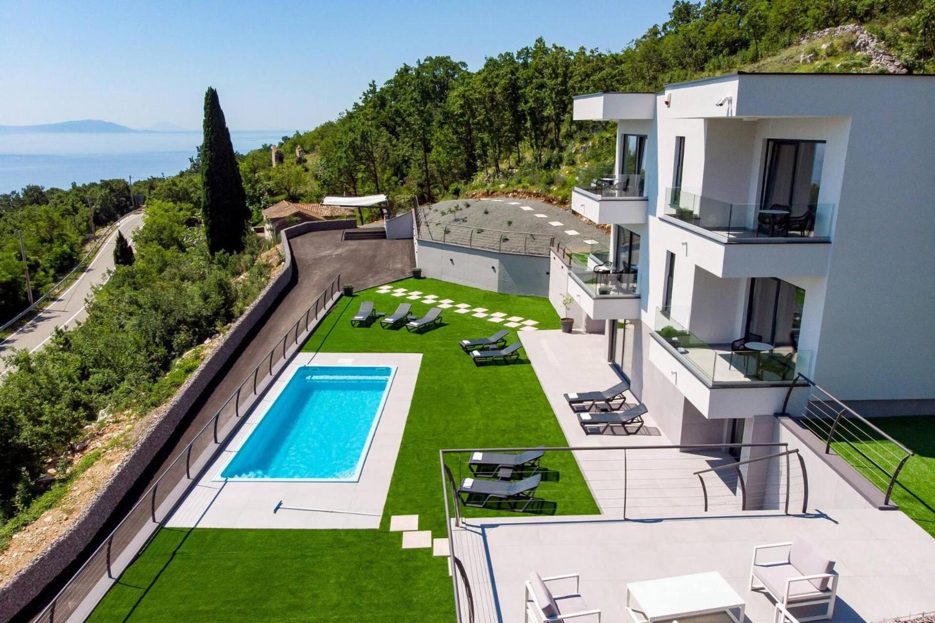 Luxury Villa Amataa - 38m2 pool, jacuzzi, sauna view 3