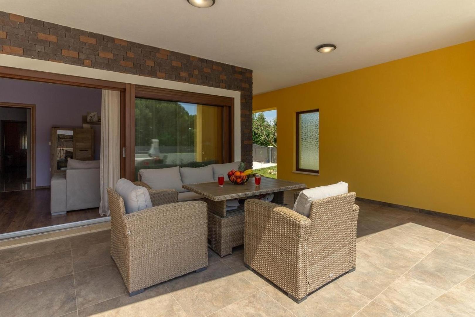 Ferienhaus mit Privatpool für 6 Personen ca 150 qm in Medulin, Istrien Südküste von Istrien view 3