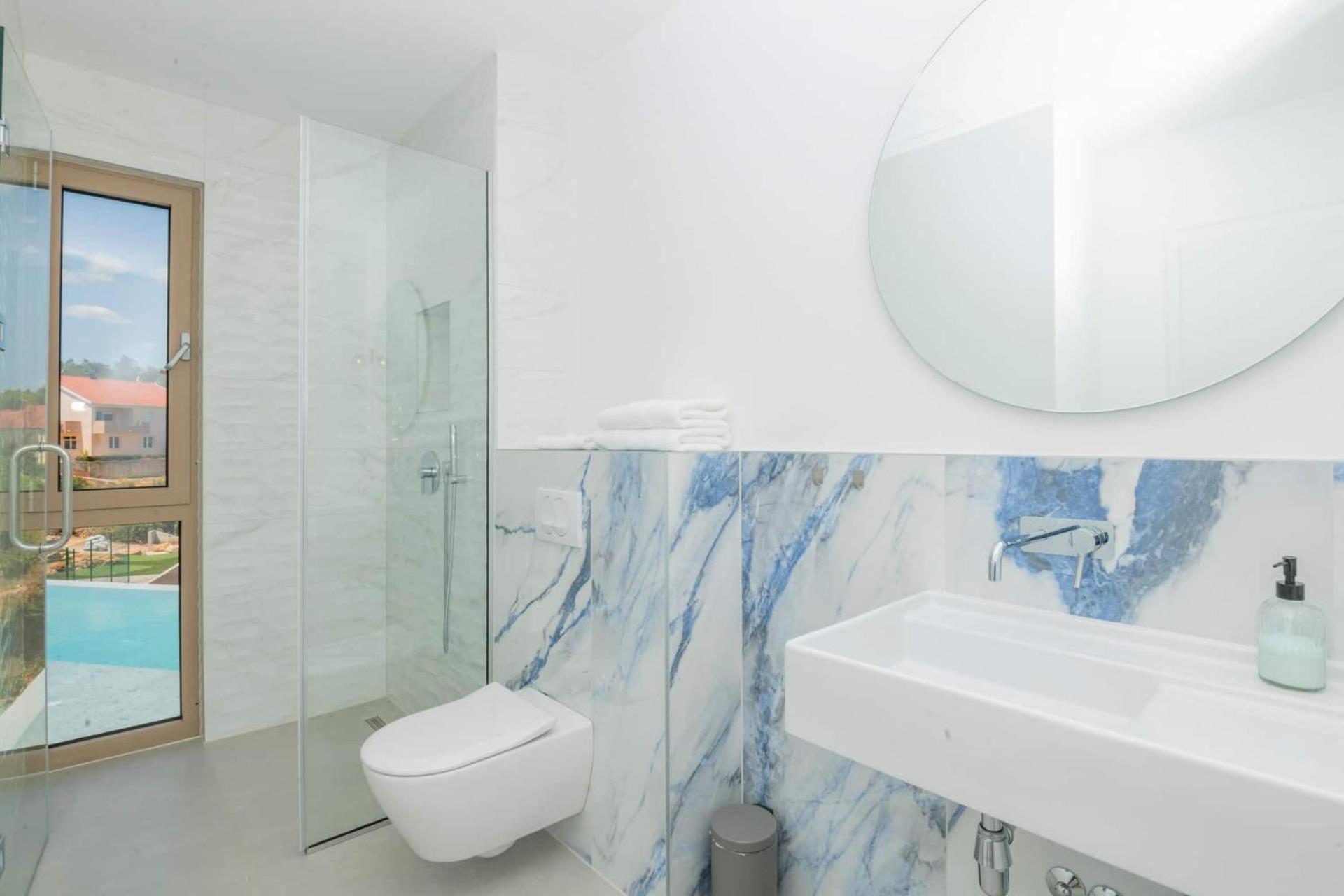 Villa Red & Blue heated pool, sauna, tennis view 5