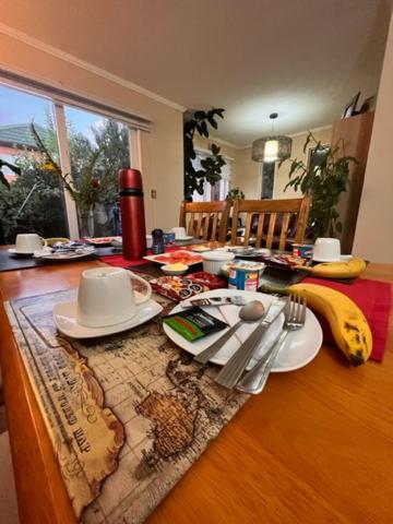 Hostal Damatierra Guesthouse