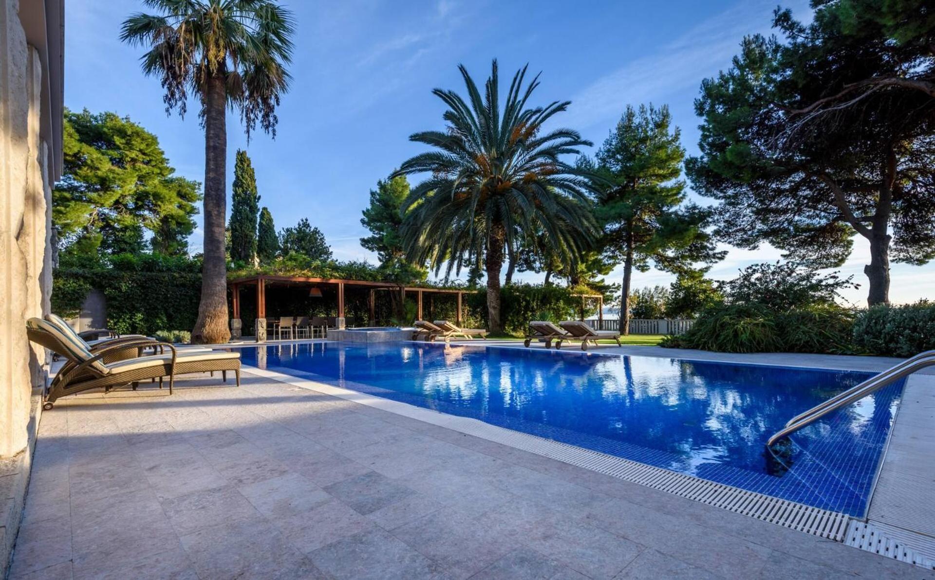Villa Meje Split heated pool, jacuzzi, sauna view 2