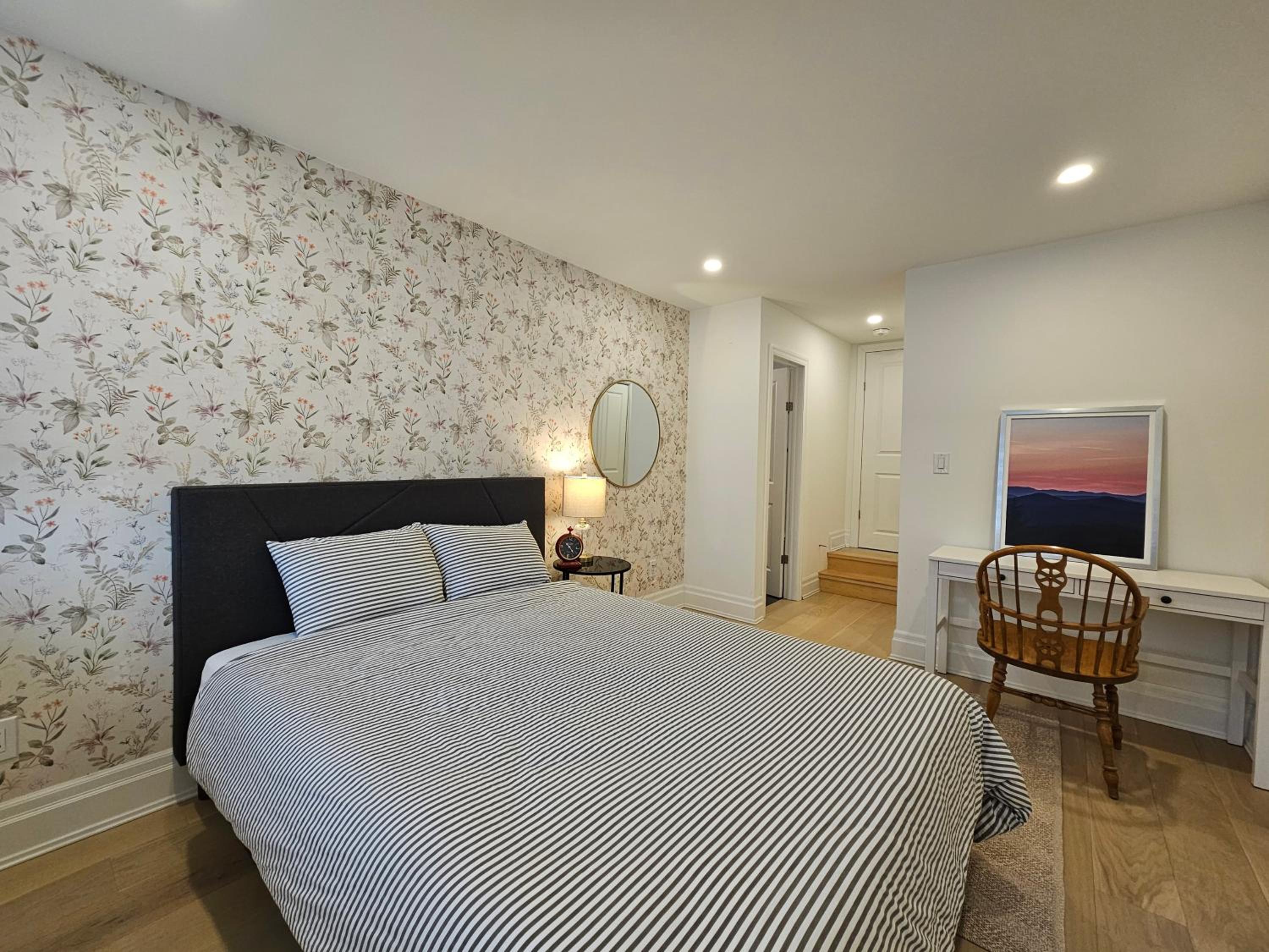 Private apartment with garden, 25 min to Downtown